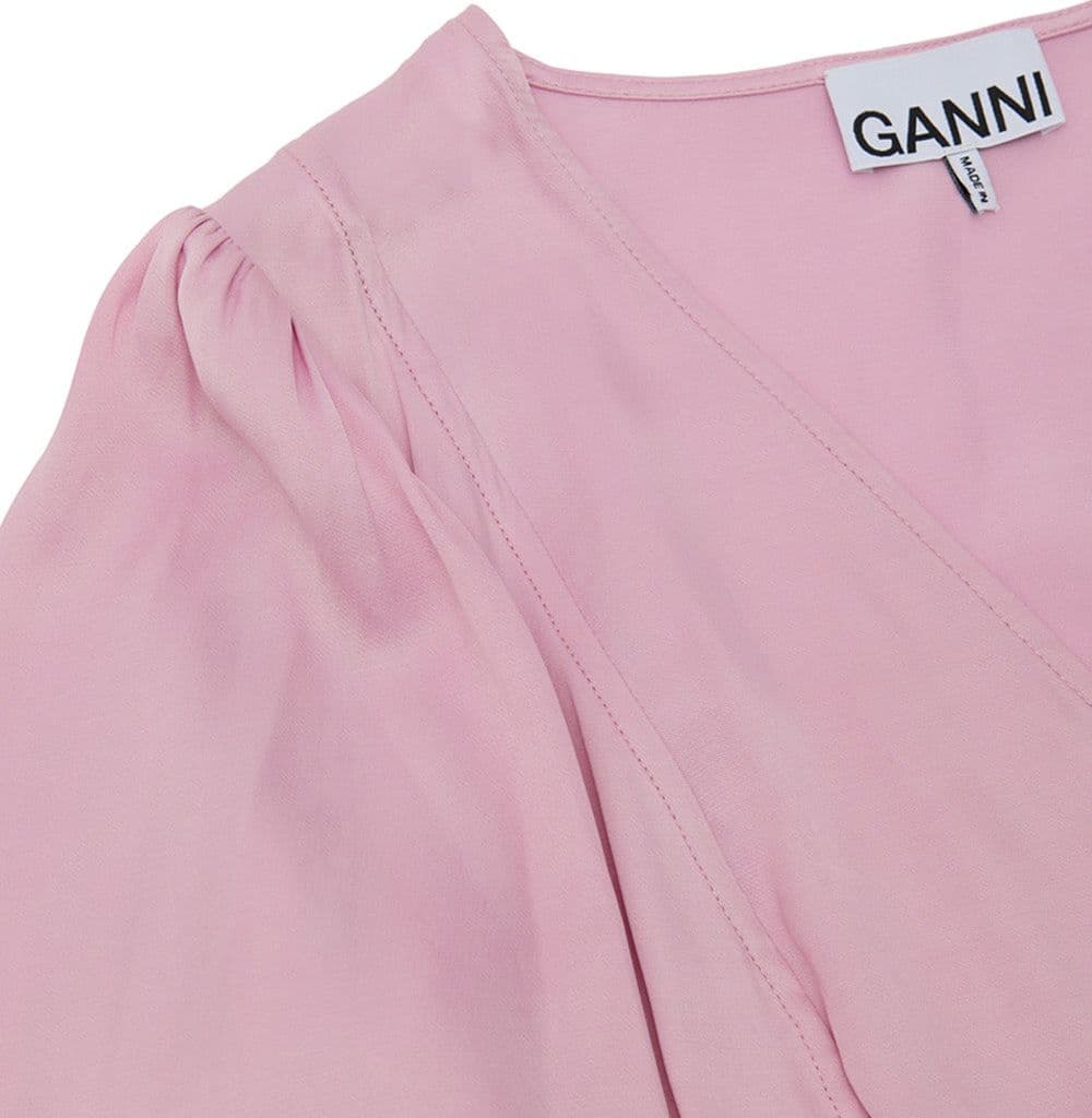 GANNI Top in Satin Rosa con Allacciatura ad Incrocio Ganni da donna in Canotte e top Drestige - Casamassima, commercioVirtuoso.it