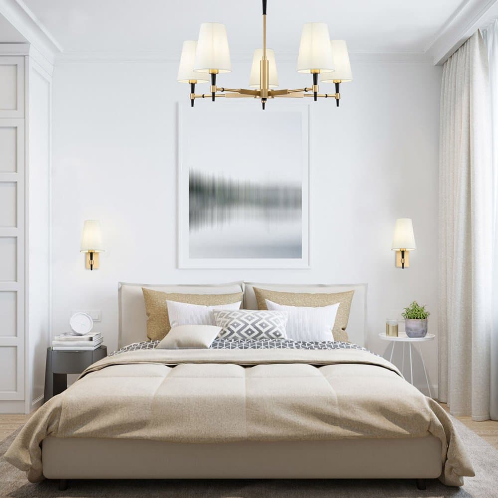 Lampadario Contemporaneo Zaragoza Metallo Ottone 5 Luci Diffusori In Pvc Bianchi in Lampade a sospensione LuceArt - Montecorvino Pugliano, commercioVirtuoso.it