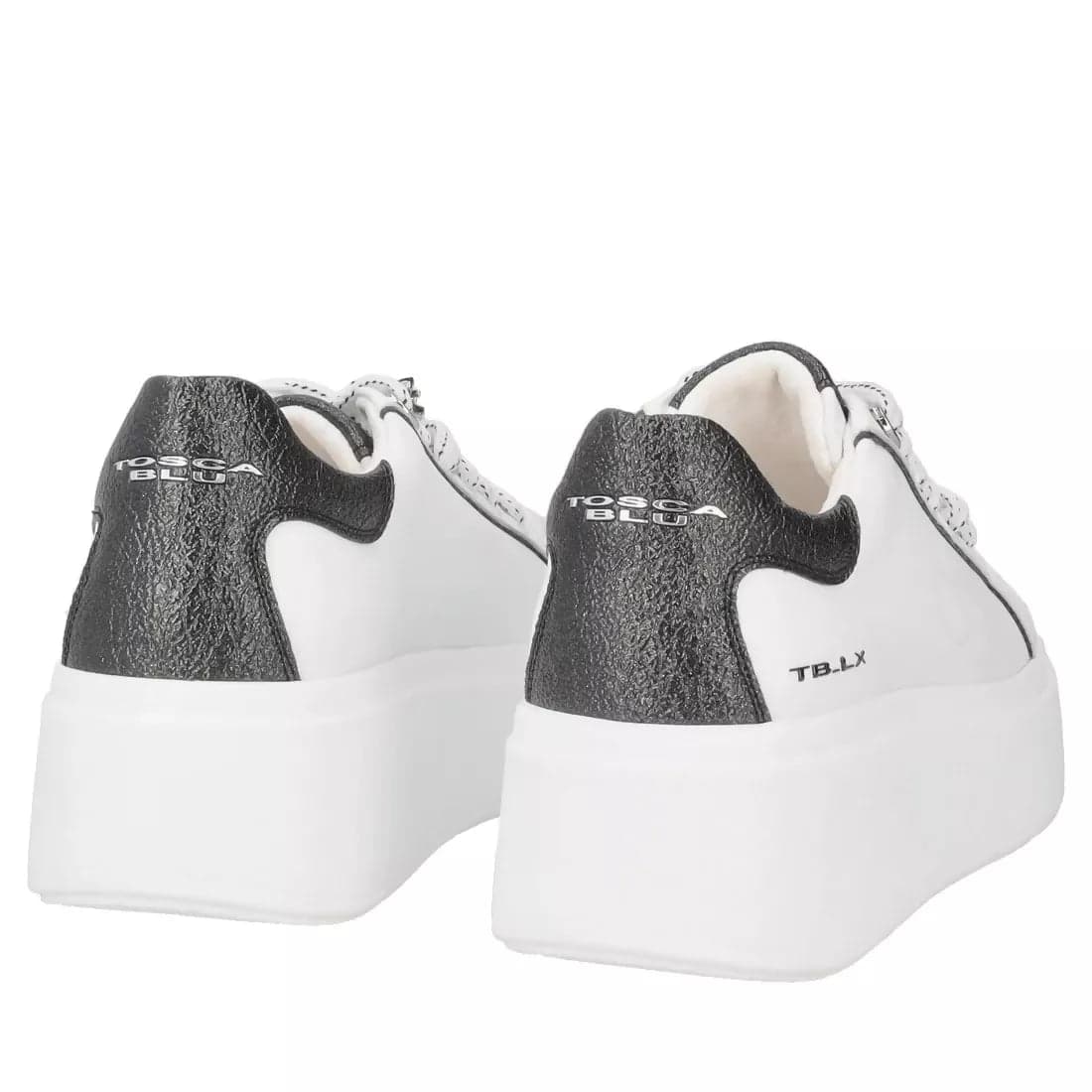 ToscaBlu Donna Sneakers Clara in pelle con accessorio gatto colore bianco/nero in Sneaker casual Cantali Calzature - Randazzo, commercioVirtuoso.it