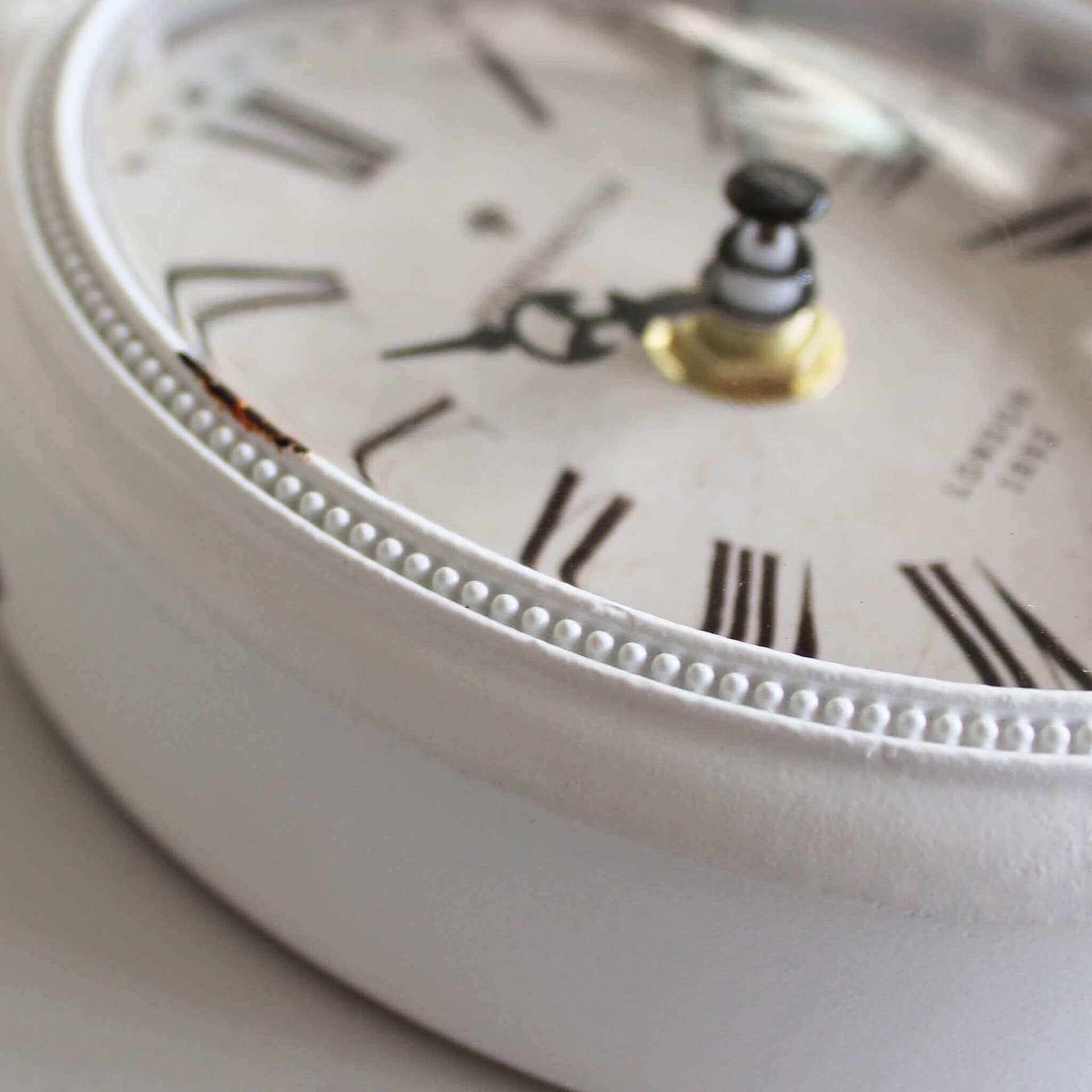 JEREMIAH - orologio da parete Bianco in Orologi da parete Milani Home - Dueville, commercioVirtuoso.it