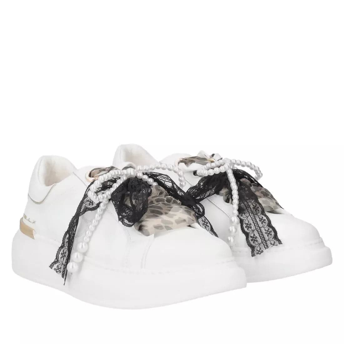 ToscaBlu Donna Sneakers Carol in pelle con fiocchi e perle colore bianco in Sneaker casual Cantali Calzature - Randazzo, commercioVirtuoso.it