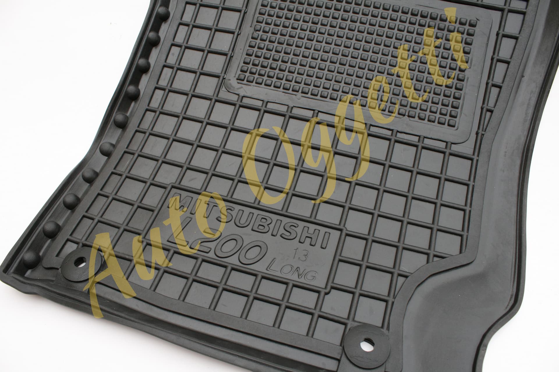 Tappetini di gomma per Mitsubishi L200/Triton (2013+) in Tappetini antiscivolo Autooggetti.it - Roma, commercioVirtuoso.it