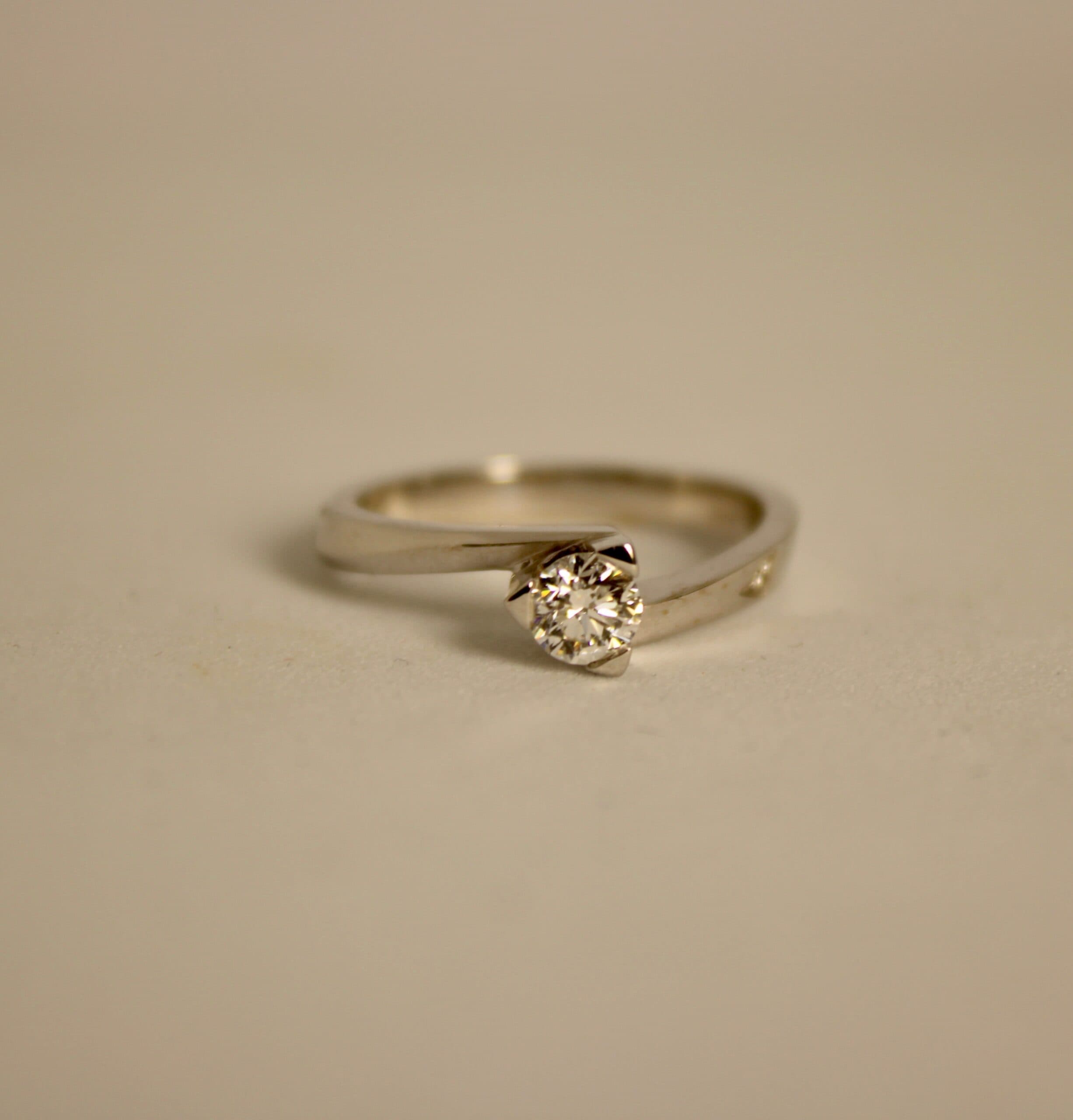 Anello solitario donna BIBIGÌ ANB9871B36 in Anelli Gioielleria Cameli - Monte Urano, commercioVirtuoso.it