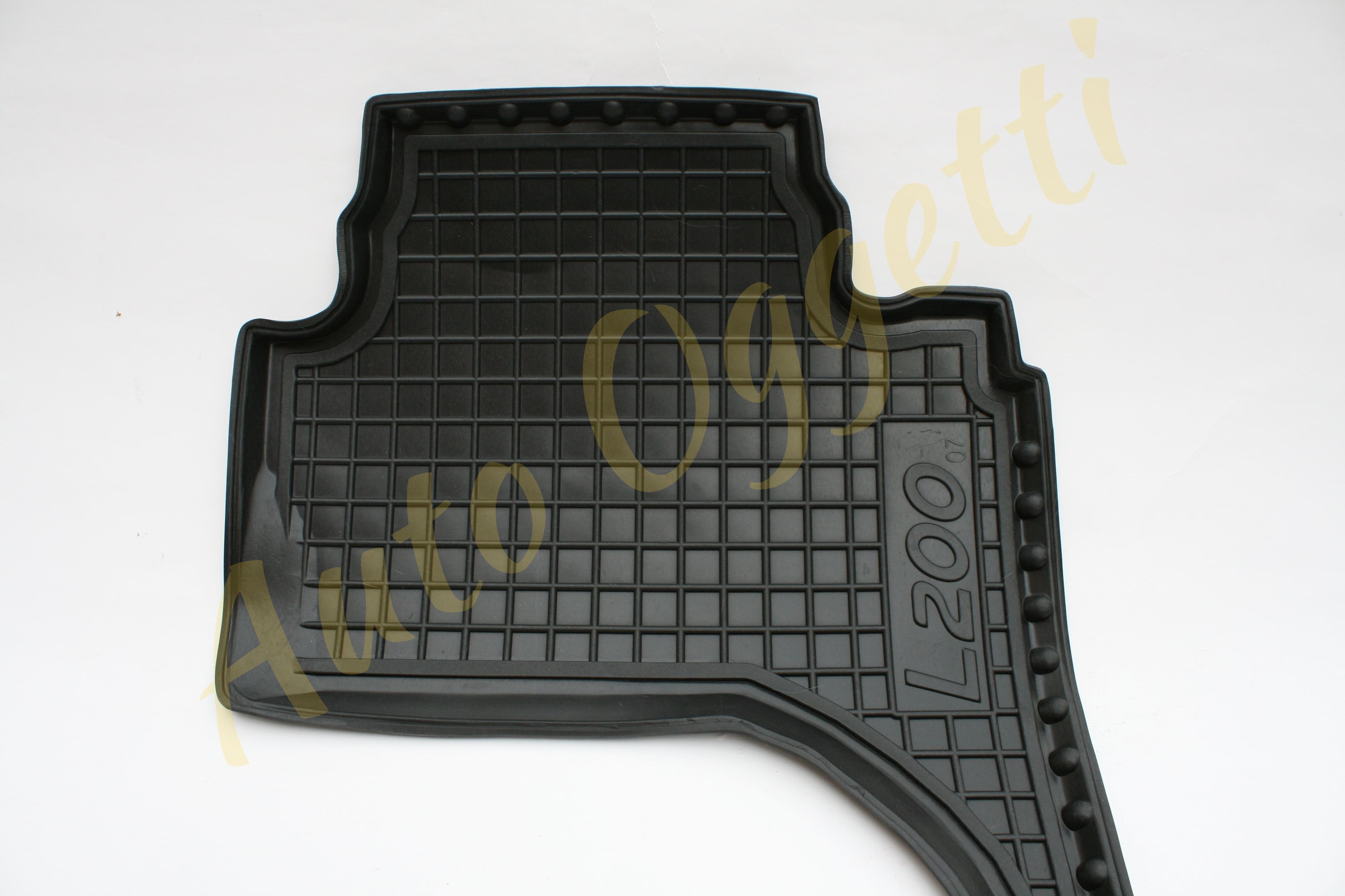 Tappetini di gomma per Mitsubishi L200/Triton (2013+) in Tappetini antiscivolo Autooggetti.it - Roma, commercioVirtuoso.it