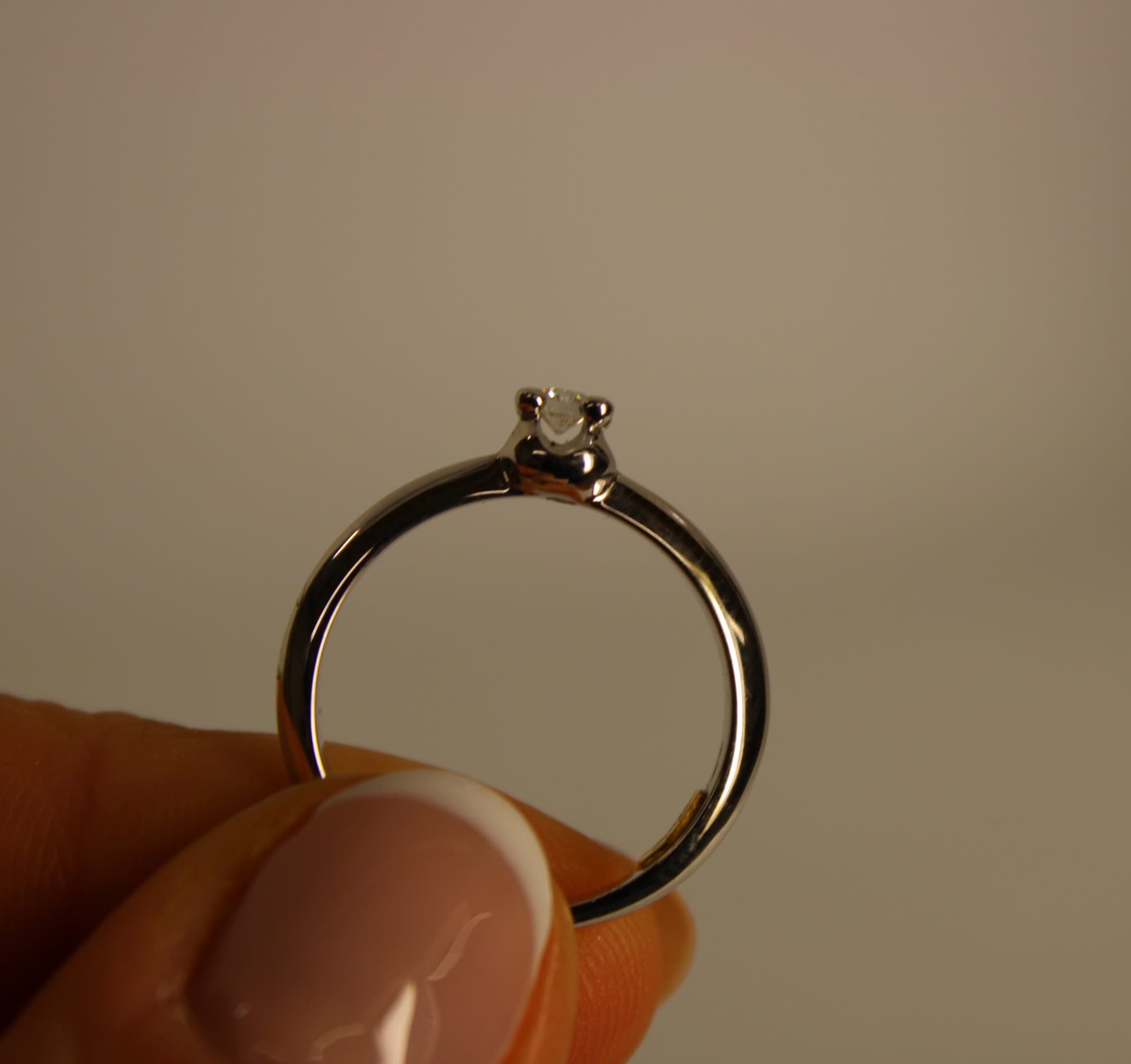 Anello solitario donna RECARLO ZT099/010 in Anelli Gioielleria Cameli - Monte Urano, commercioVirtuoso.it