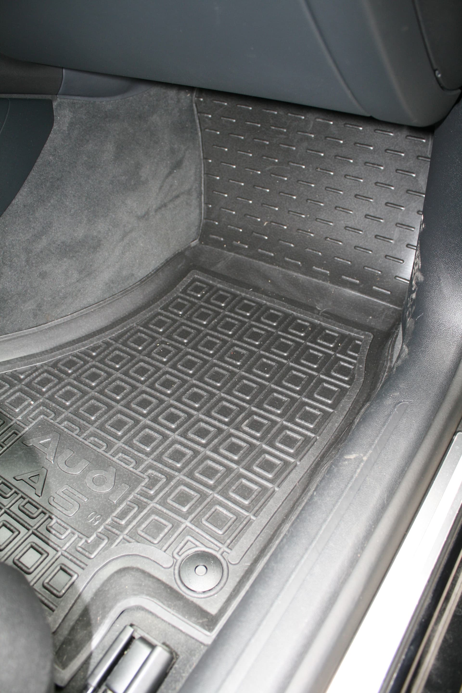 Tappetini di gomma per Audi A5 Sportback (2007-2016) in Tappetini antiscivolo Autooggetti.it - Roma, commercioVirtuoso.it
