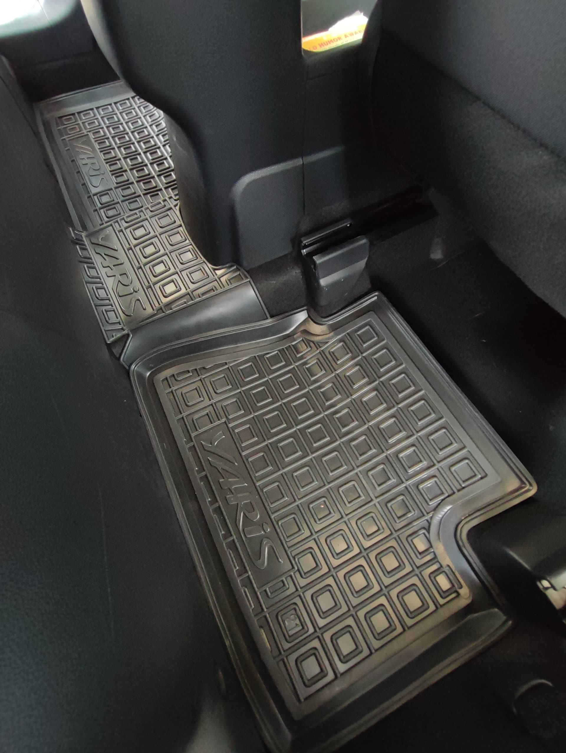 Tappetini di gomma su misura per Toyota Yaris (2020+) in Tappetini antiscivolo Autooggetti.it - Roma, commercioVirtuoso.it