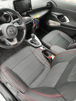 Coprisedili su misura per Toyota Yaris Cross (2020+), Dynamic style in Set per interni Autooggetti.it - Roma, commercioVirtuoso.it