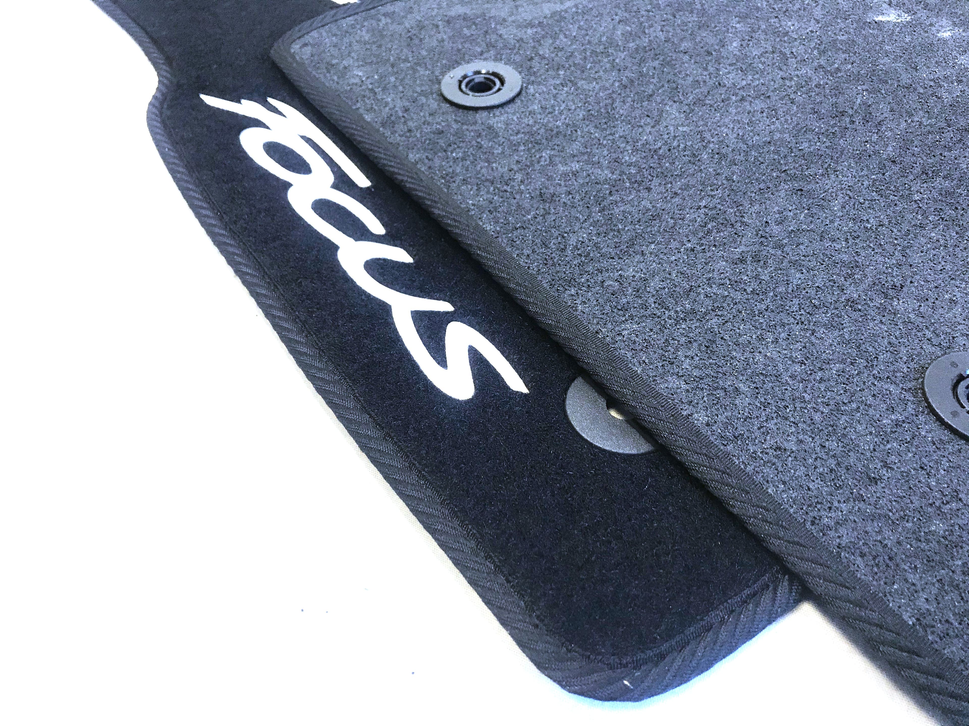 Tappetini in moquette (Tessile) "Eco-line" Ford Focus Mk4 (2018+) in Tappetini antiscivolo Autooggetti.it - Roma, commercioVirtuoso.it