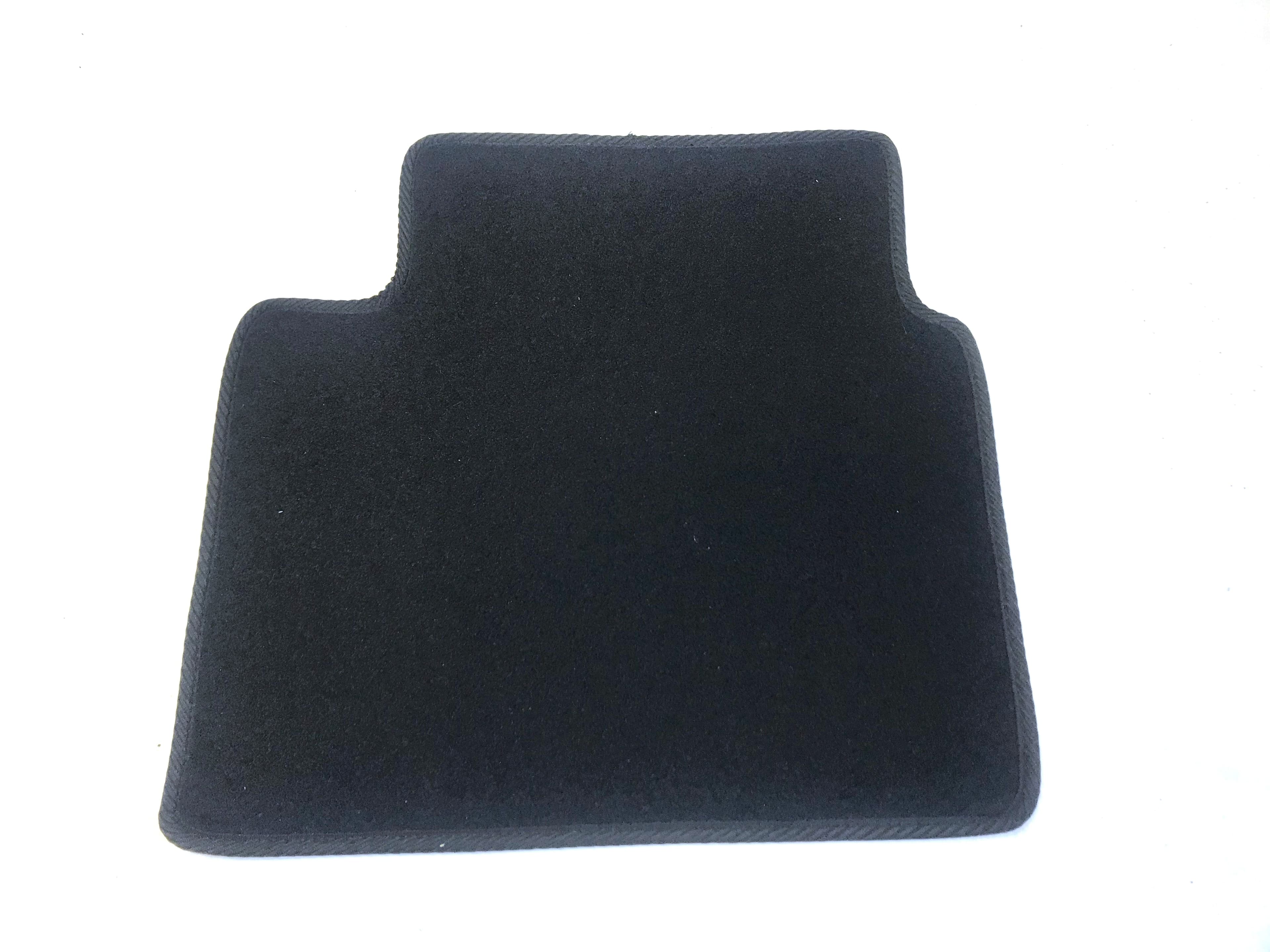 Tappetini in moquette (Tessile) "Eco-line" Ford Focus Mk4 (2018+) in Tappetini antiscivolo Autooggetti.it - Roma, commercioVirtuoso.it