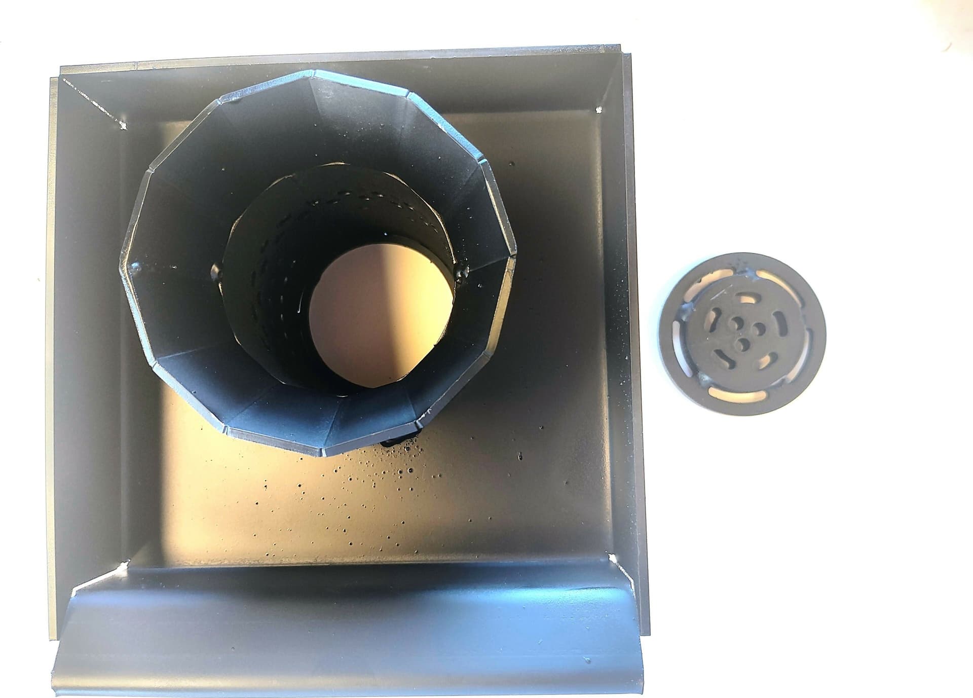 Braciere CADEL compatibile in Ferro cod.4D14014603061 + Griglia, Ricambio per Stufe a Pellet CADEL, Alta Temperatura mod . LEAN PLUS - WALL in Impianti di riscaldamento a pellet La Bottega dei Ricambi - San Cesareo, commercioVirtuoso.it