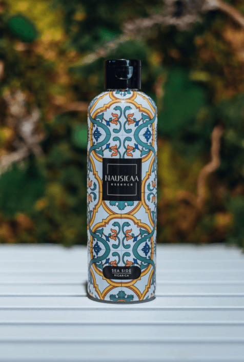 OFFERTA PRIMAVERA SET Crema Corpo Seaside Idratazione Profonda Protezione per la pelle e fragranza freschezza del mare 100ml + ricarica seaside ambiente al profumo di sale marino, gelsomino patchuli 250 ml in Accessori per la profumazione della casa Farmacia Centrale M.le Iadevaia - Maddaloni, commercioVirtuoso.it