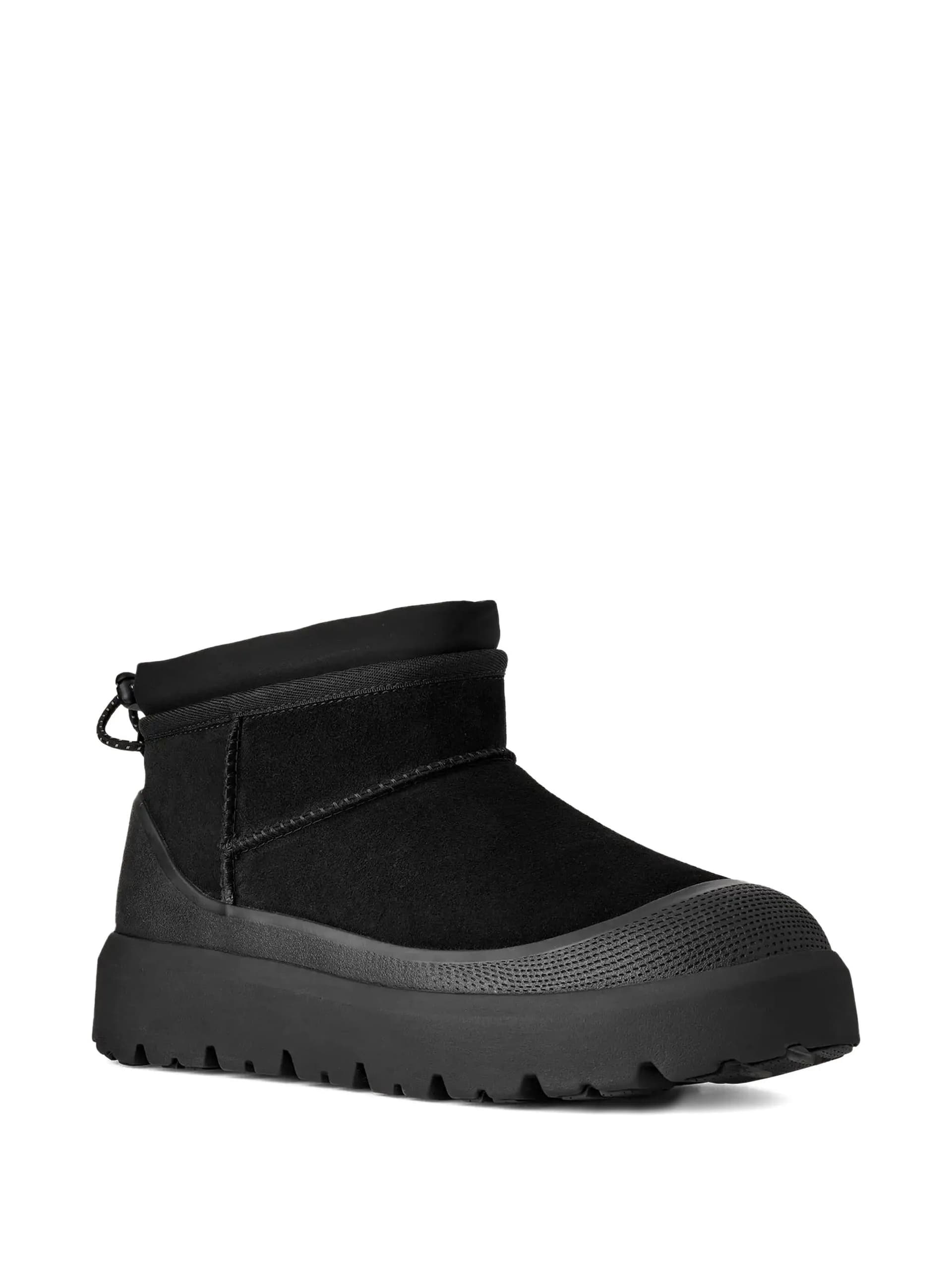 Ugg ugg Ultra Mini Weather Hybrid da donna in Autocategorizzazione Drestige - Casamassima, commercioVirtuoso.it