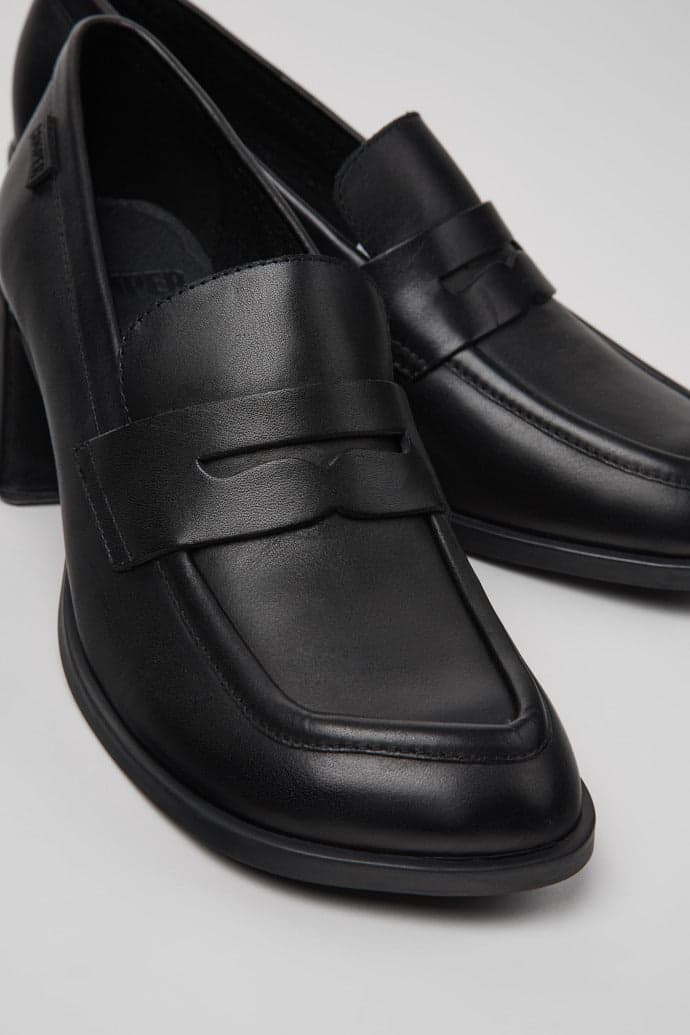 CAMPER <h4>Camper Mocassini con Tacco in Pelle</h4> da donna in Loafer e mocassini Drestige - Casamassima, commercioVirtuoso.it
