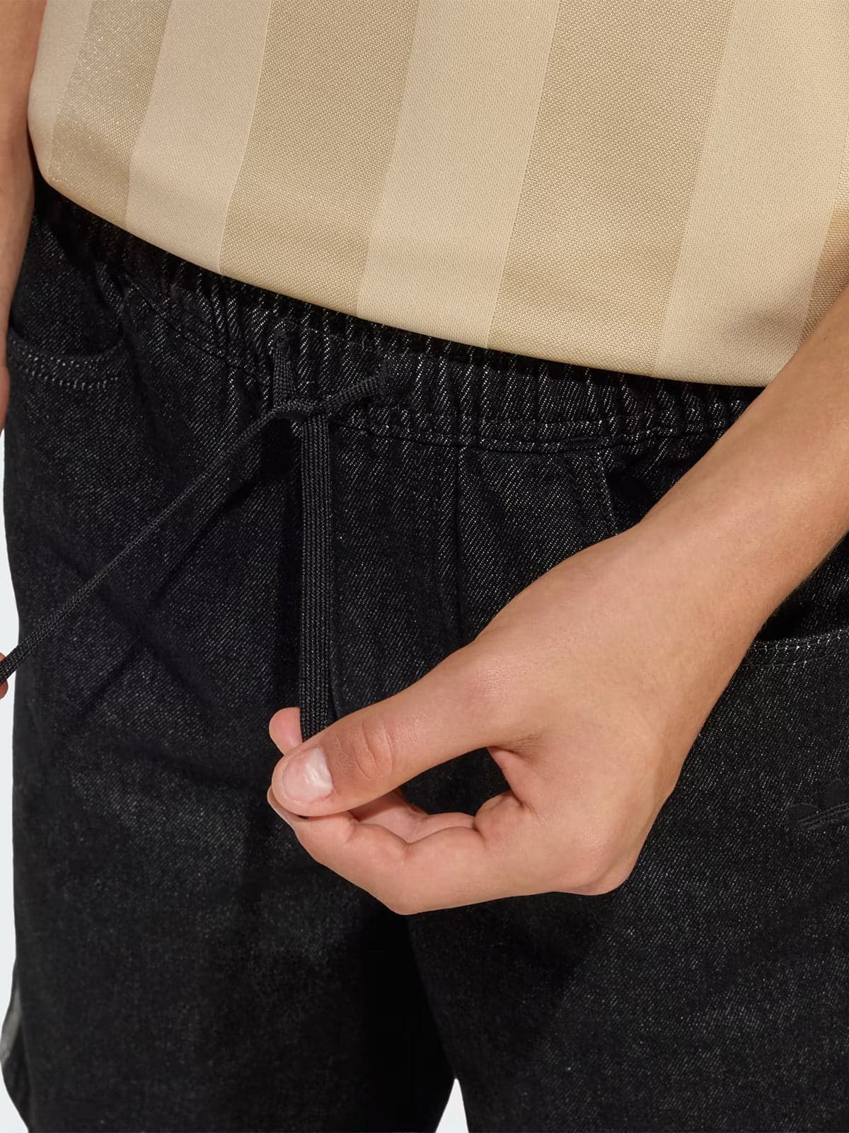 ADIDAS ORIGINALS <h4>Adidas Originals - Jorts Denim</h4> da uomo in Pantaloncini sportivi Drestige - Casamassima, commercioVirtuoso.it