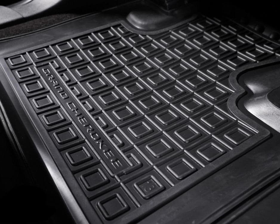 Set tappetini di gomma su misura per Jeep Grand Cherokee (2014+) in Tappetini antiscivolo Autooggetti.it - Roma, commercioVirtuoso.it