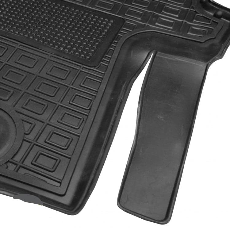 Set Tappetini di gomma su misura per Iveco Daily (2016+) in Tappetini antiscivolo Autooggetti.it - Roma, commercioVirtuoso.it