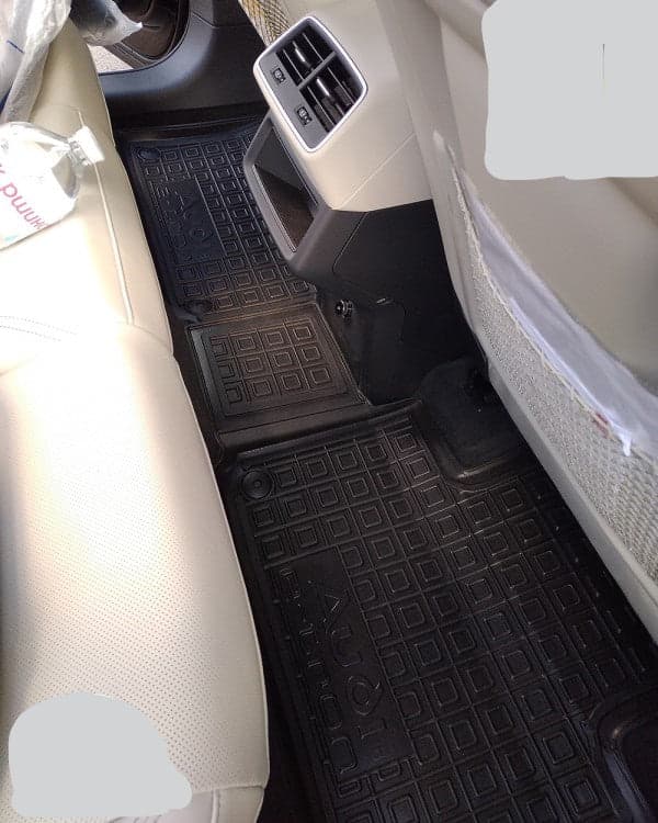 Set tappetini tappeti di gomma su misura per Audi E-tron GE (2019+) in Tappetini antiscivolo Autooggetti.it - Roma, commercioVirtuoso.it