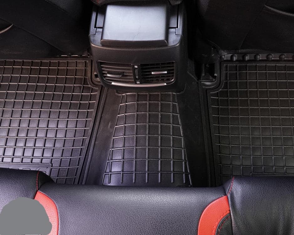 Set tappetini di gomma su misura per MAZDA 6 (3) (2013-2018) in Tappetini antiscivolo Autooggetti.it - Roma, commercioVirtuoso.it