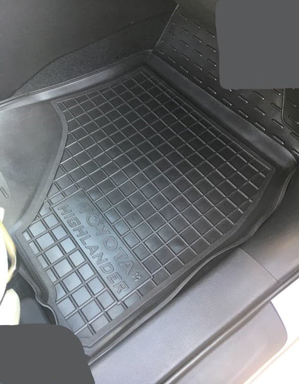 Set tappetini di gomma su misura per Toyota Highlander 3 (2014-2020) in Tappetini antiscivolo Autooggetti.it - Roma, commercioVirtuoso.it