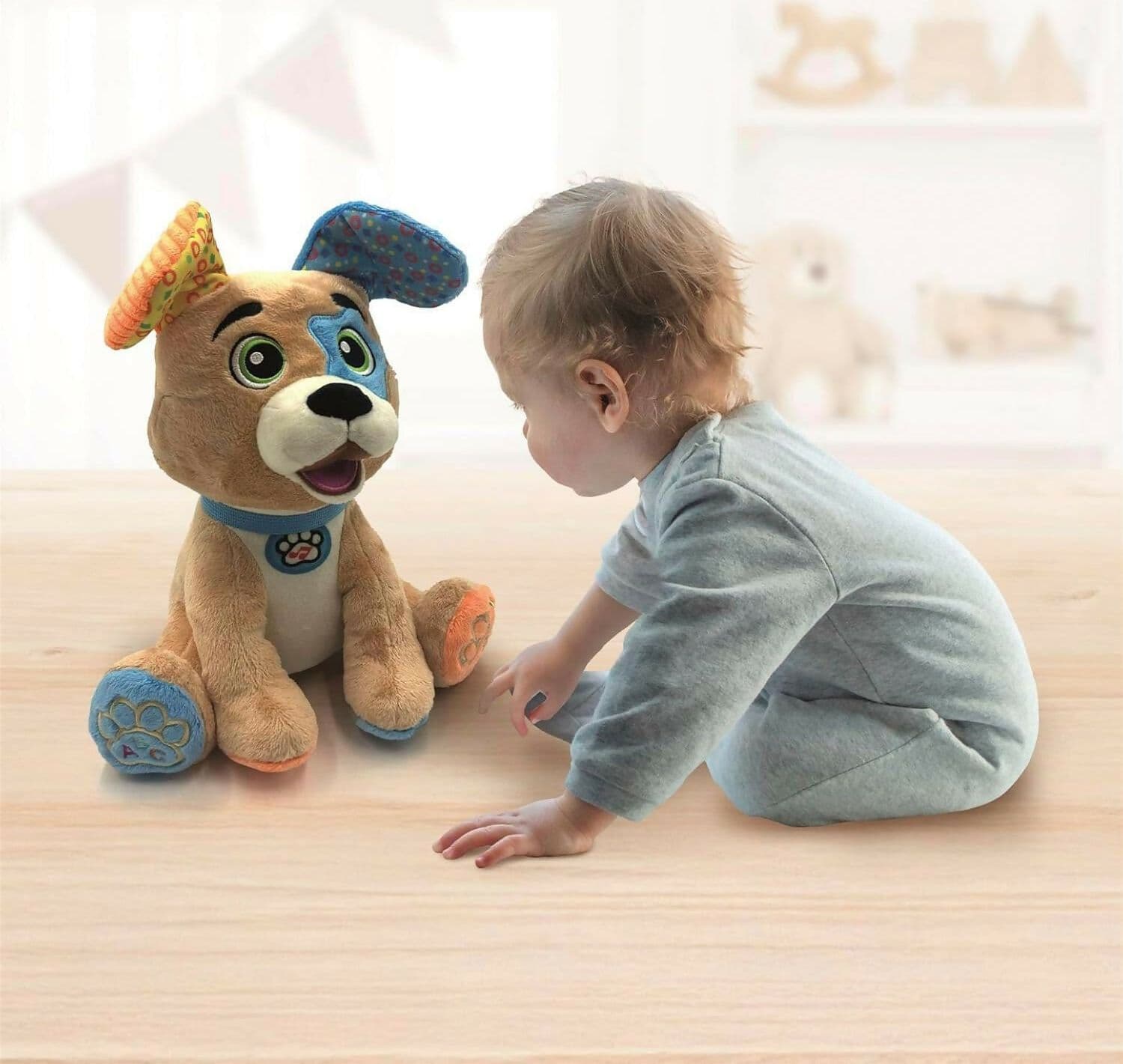 CLEMENTONI - Clementoni Baby - Timmy Parla Gioca Canta - Peluche Interattivo Parlante in Italiano per Bambini di 12+ Mesi, Stimola lo Sviluppo Sensoriale e Cognitivo, Lingua Italiana, 17583 in Giochi musicali Sanitaria Gioia del Bimbo - Villa San Giovanni, commercioVirtuoso.it