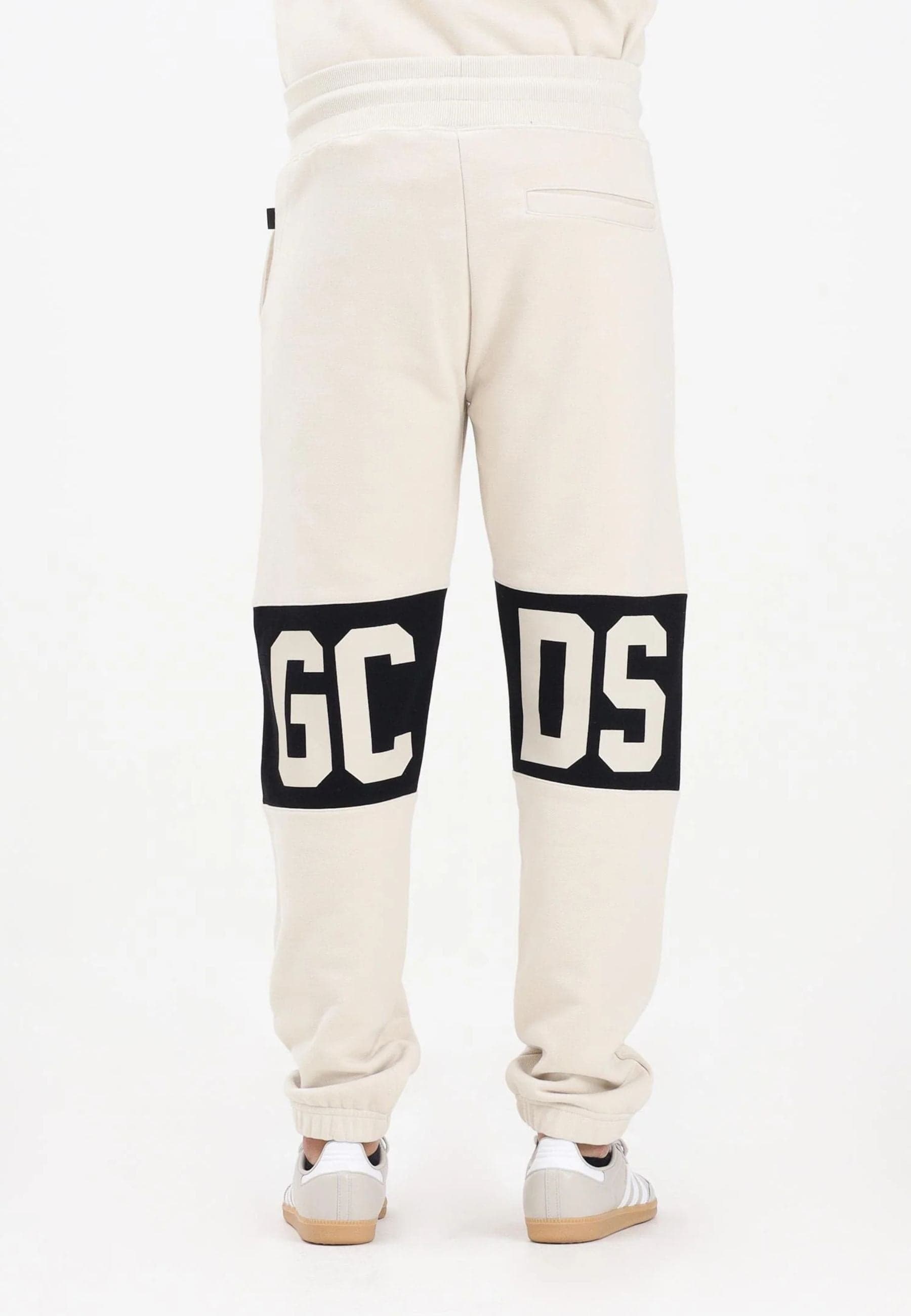 GCDS PANTALONE BAND LOGO SWEATPANTS da uomo in Pantaloni sportivi Drestige - Casamassima, commercioVirtuoso.it