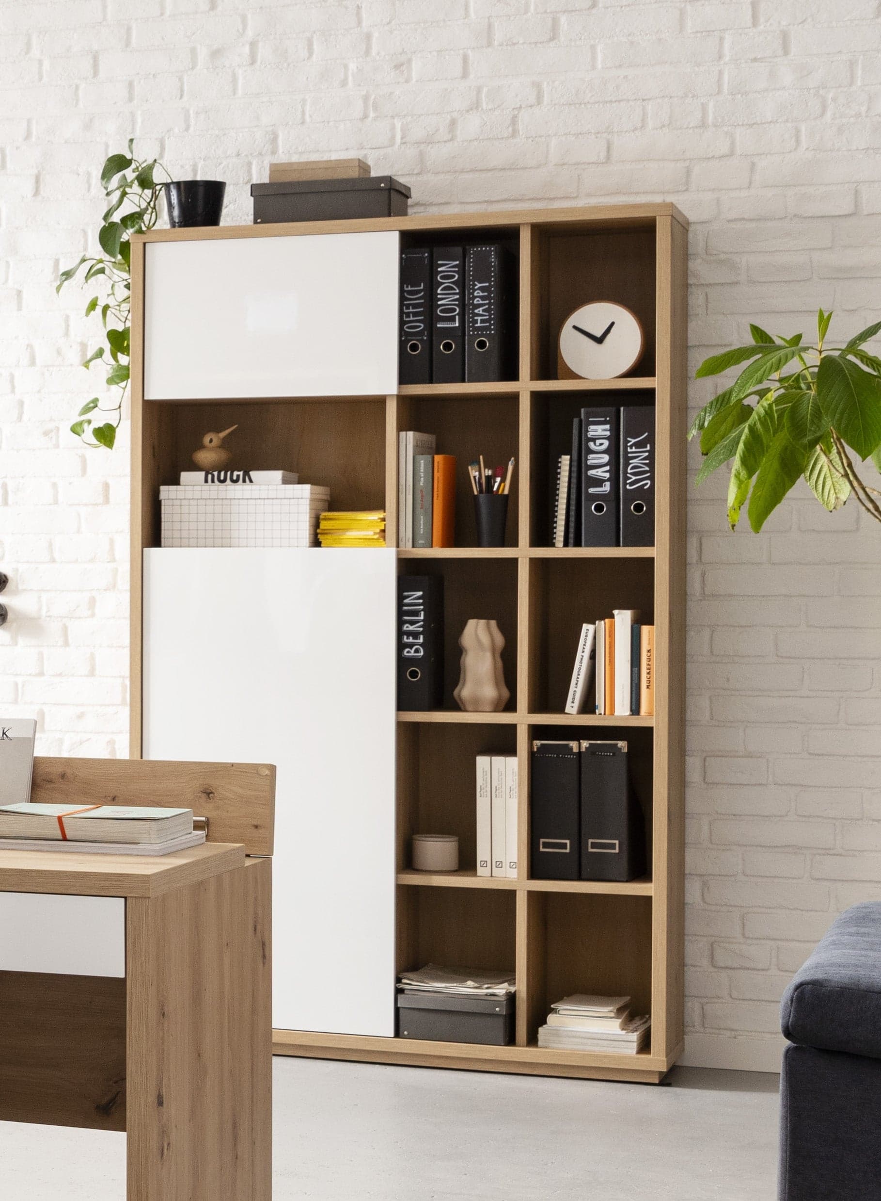 Libreria Alta in legno Rovere con ante scorrevoli da ufficio arredamento interno h 198 cm in Librerie Decor Space - Altamura, commercioVirtuoso.it