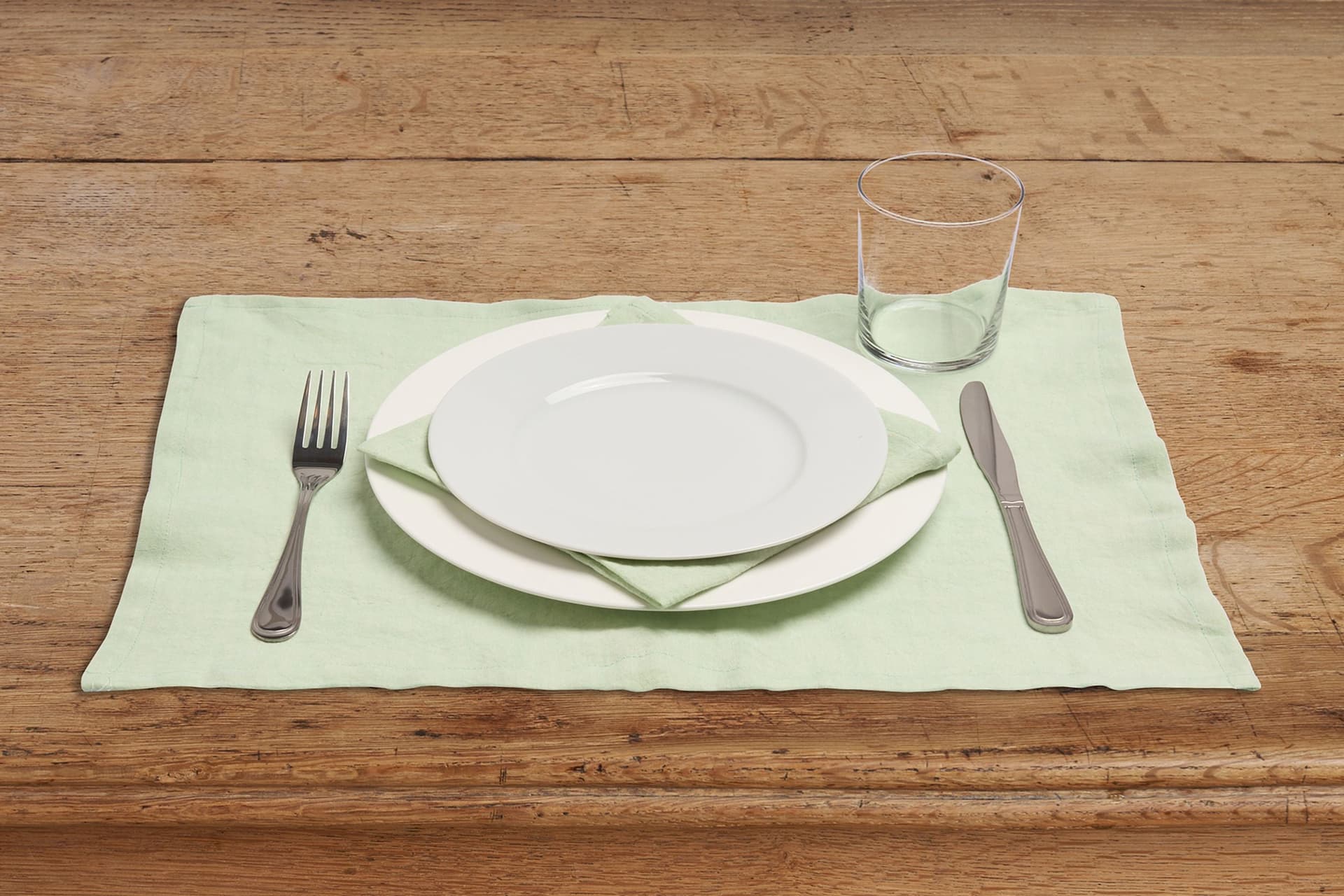 Set di 2 tovagliette americane coppia tovagliette 35 X 50 CM in 100% puro lino lavato delavè stone washed morbido resistente elegante made in italy VERDE MENTA - Vanita di raso