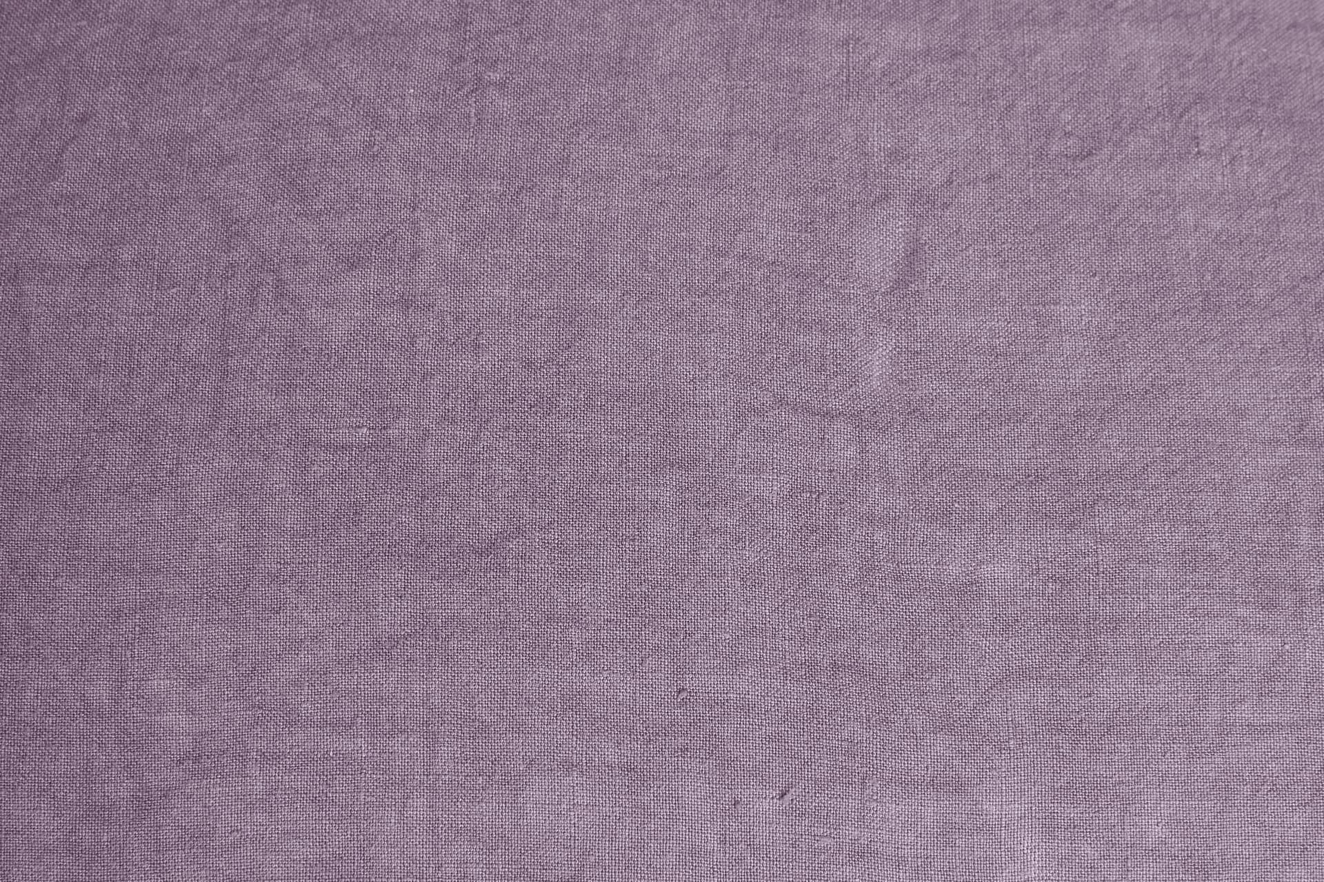 Federa con elegante iniziale ricamata in puro lino stonewashed Lilla in Federe Vanita di raso - Sesto San Giovanni, commercioVirtuoso.it