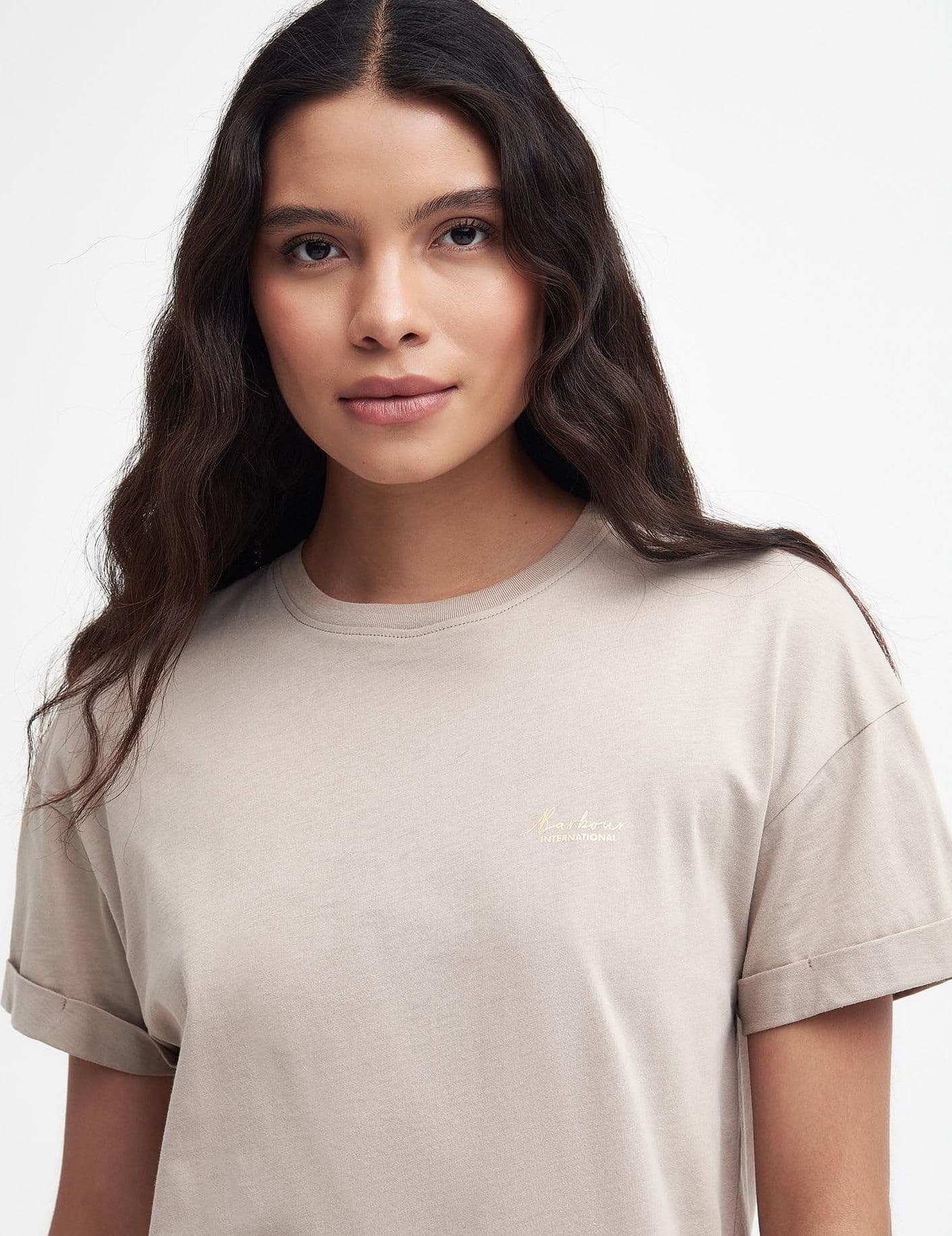 Barbour International T-Shirt Donna Alonso in T-shirt Broadway Red - Barletta, commercioVirtuoso.it