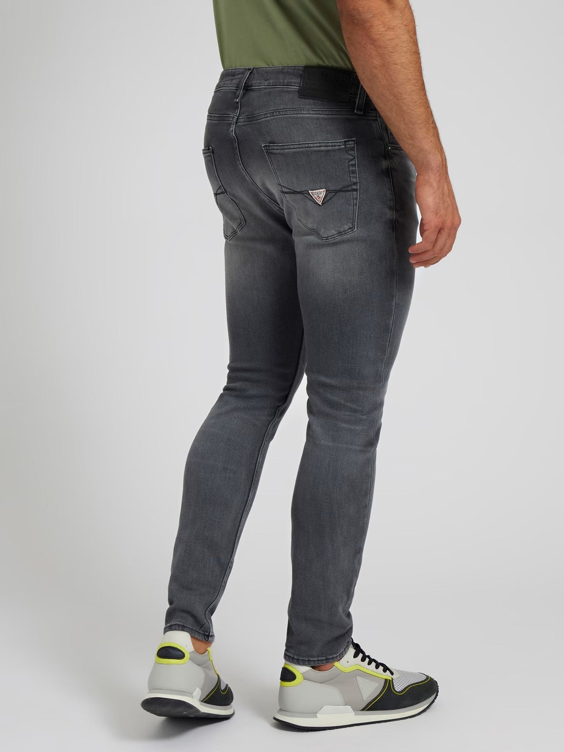 Guess jeans uomo in Jeans Broadway Red - Barletta, commercioVirtuoso.it