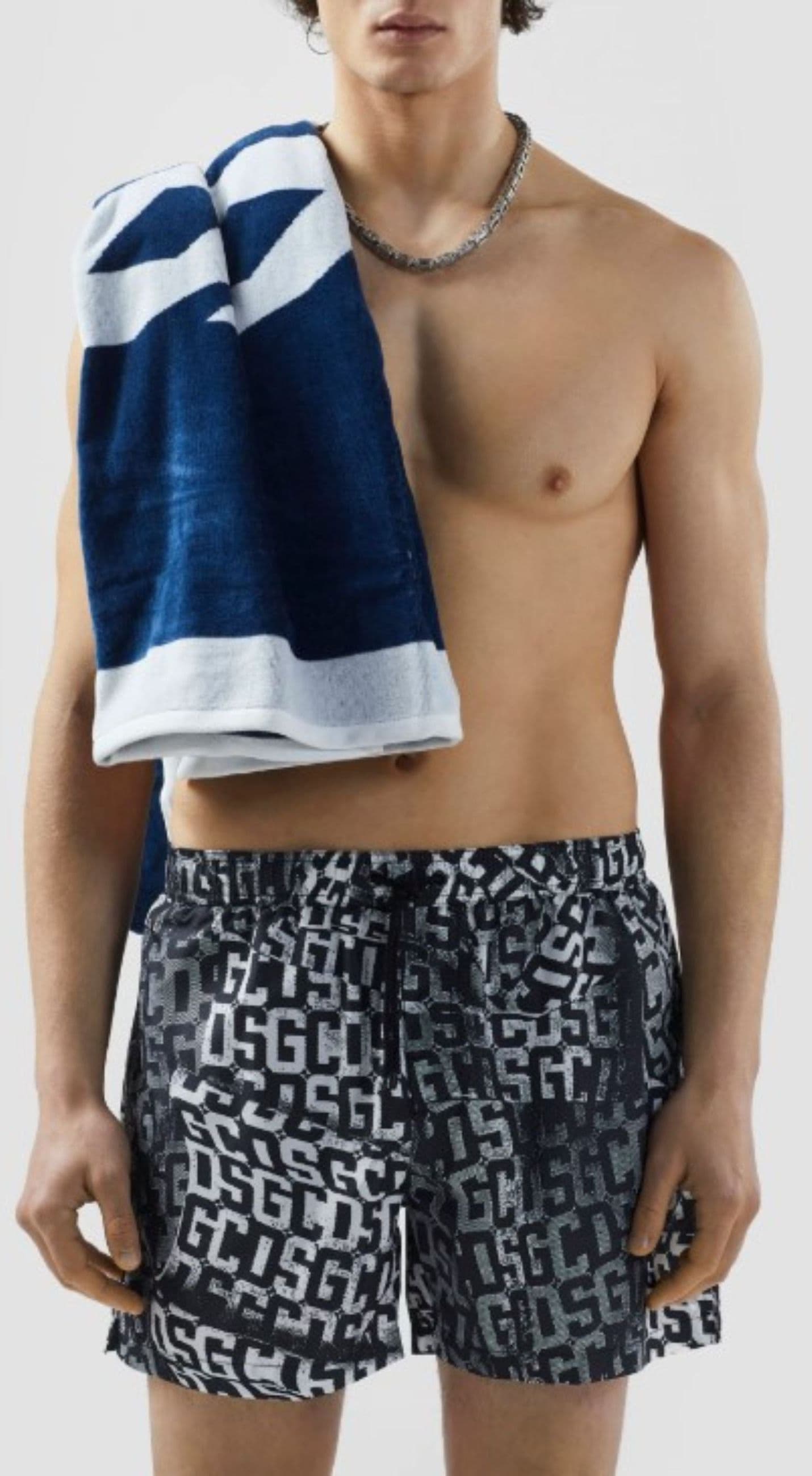 GCDS COSTUME ESSENTIALS MONOGRAM SWIMSHORTS da uomo in Pantaloncini e calzoncini Drestige - Casamassima, commercioVirtuoso.it