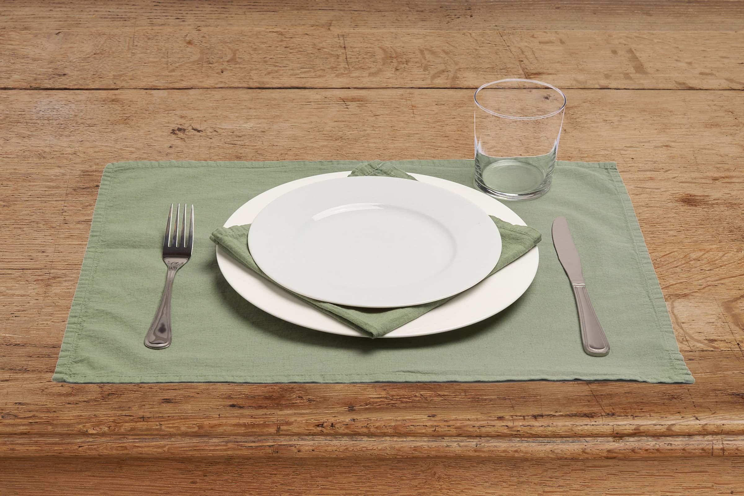 Set di 2 tovagliette americane colazione coppia tovagliette 35 X 50 CM in misto lino tinta unita morbide resistenti eleganti made in italy OLIVA in Tovagliette Vanita di raso - Sesto San Giovanni, commercioVirtuoso.it