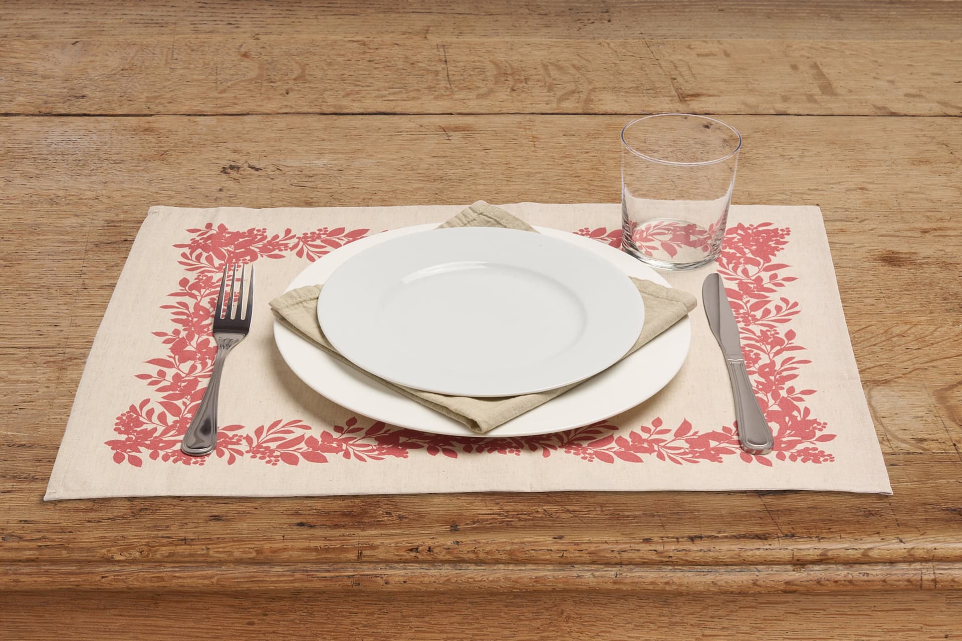 Set di 2 tovagliette americane natalizie coppia tovagliette 35 X 50 CM in misto lino decoro natale morbide resistenti made in italy BACCHE ROSSE - Vanita di raso