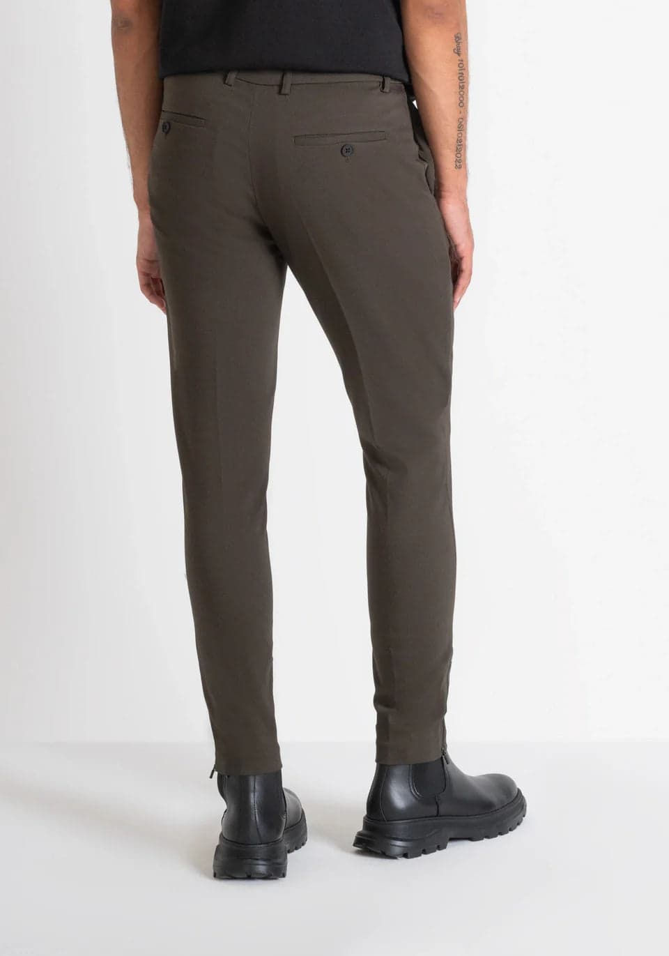 Pantaloni 4075 in Pantaloni Kanal 32 - Santa Maria di Licodia, commercioVirtuoso.it