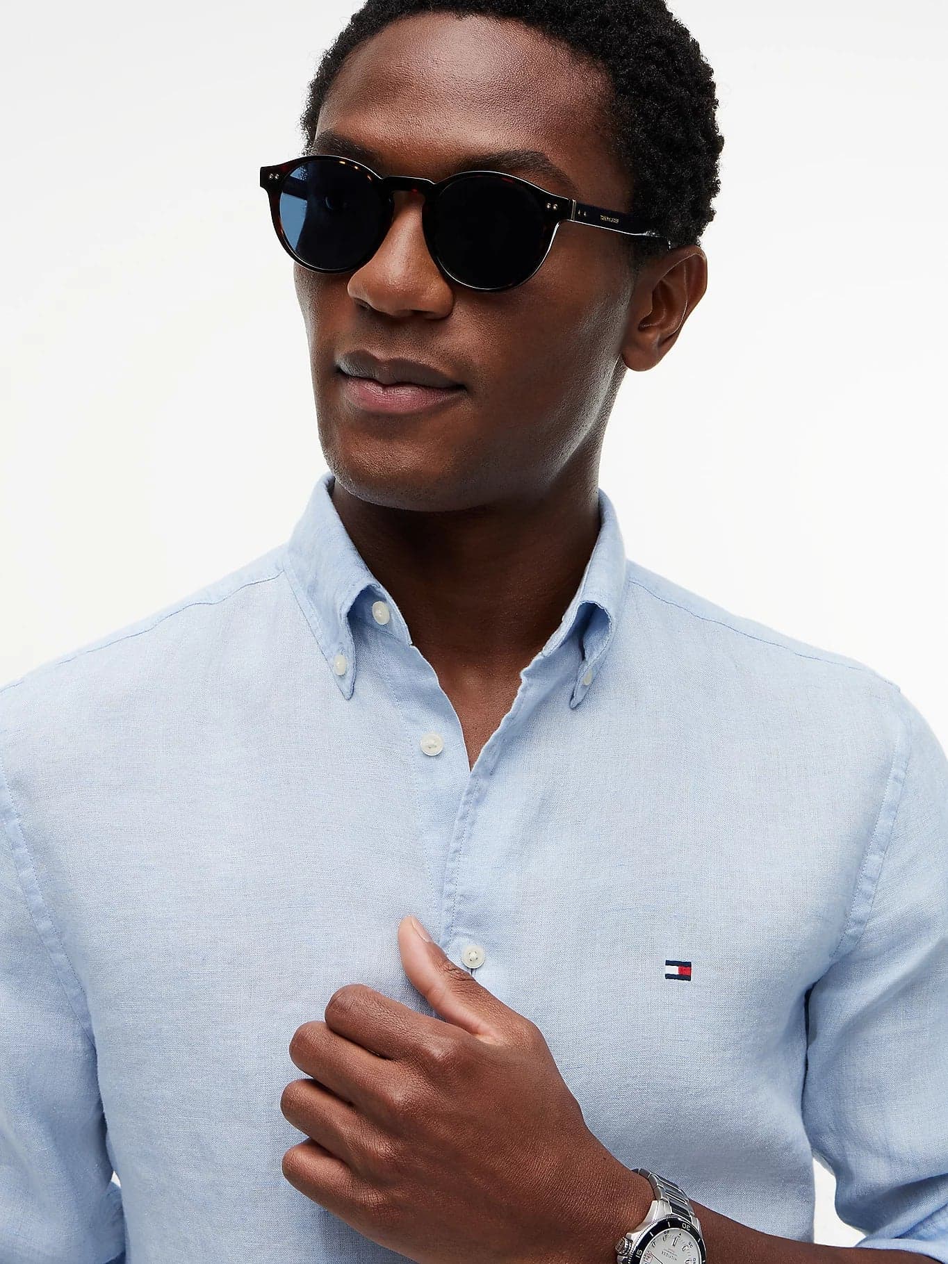 Camicia uomo Tommy Hilfiger in lino regular fit azzurra MW0MW41530C1O in Autocategorizzazione Broadway Red - Barletta, commercioVirtuoso.it
