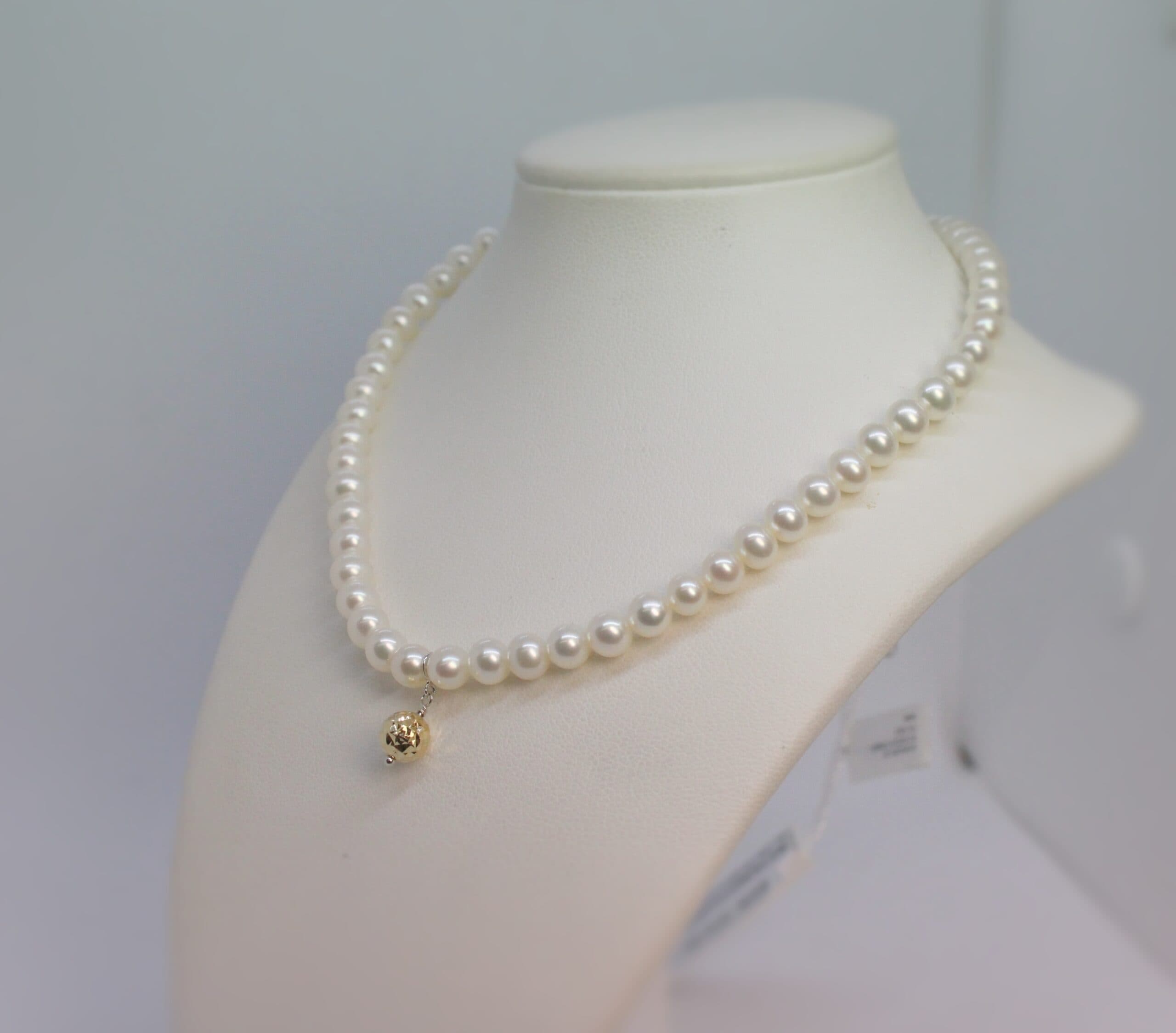Girocollo perle donna NIHAMA NC153501FCBI050 in Collane Gioielleria Cameli - Monte Urano, commercioVirtuoso.it