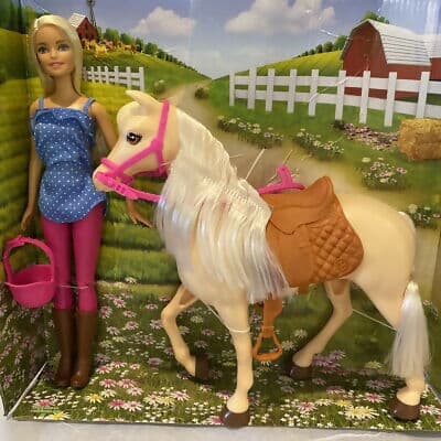 Barbie Playset Bambola e Cavallo in Persone Cartoleria Deja Vu - Crotone, commercioVirtuoso.it