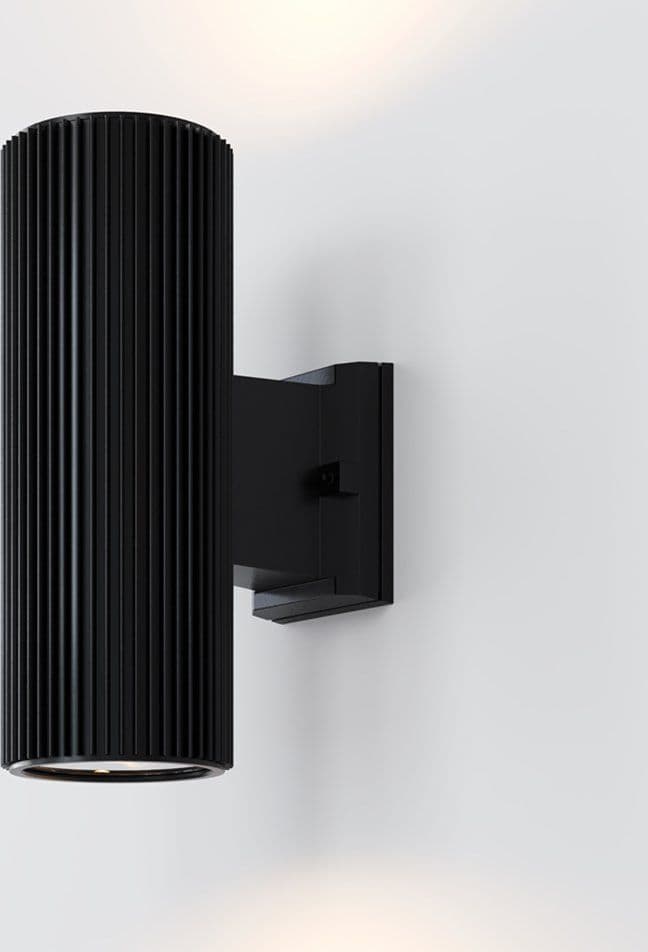 Lampada Da Parete Moderna Da Esterno Metallo Nero Luce2E27 60W Ip54 in Lampade da parete LuceArt - Montecorvino Pugliano, commercioVirtuoso.it