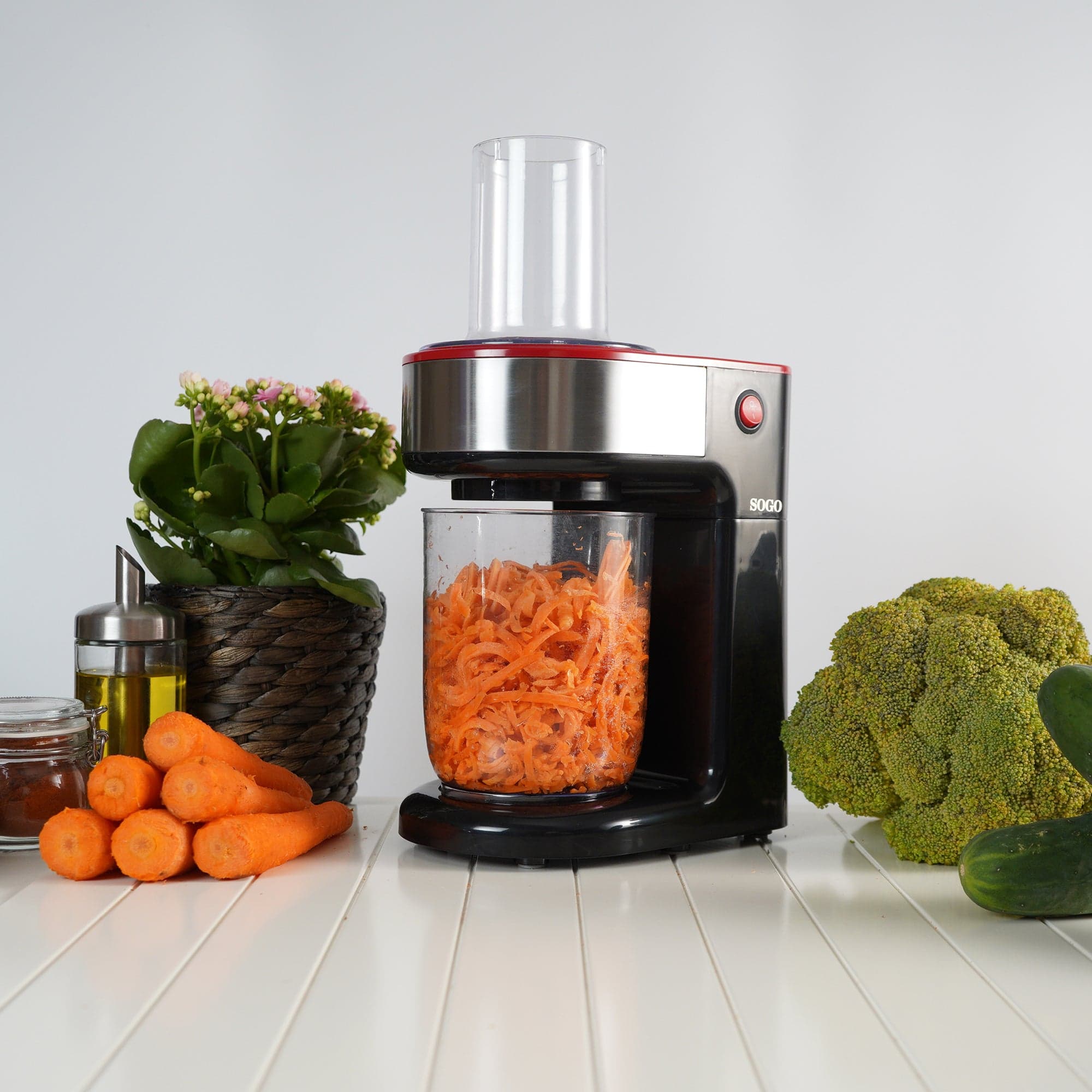 SOGO Spiralizzatore di verdure affetta verdure / 3 lame intercambiabili incluse / 80W / 1.2L in Affettaverdure e mandolini da cucina SellUp - Bassano del Grappa, commercioVirtuoso.it