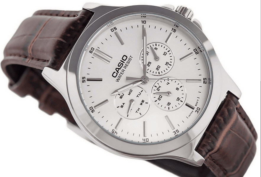 Orologio CAsio per uomo, MTP-V300L-7A, cinturino in pelle marrone, cronografo, movimento al quarzo, quadrante argento in Orologi da polso Loweconomy - Marineo, commercioVirtuoso.it