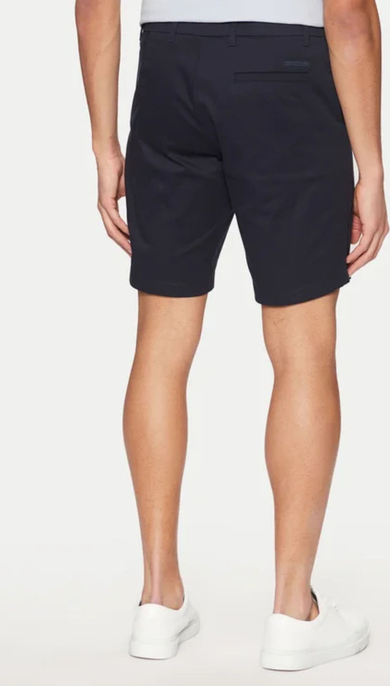 calvin klein PANTALONCINO SATEEN STRETCH SLIM SHORT da uomo in Pantaloncini Drestige - Casamassima, commercioVirtuoso.it