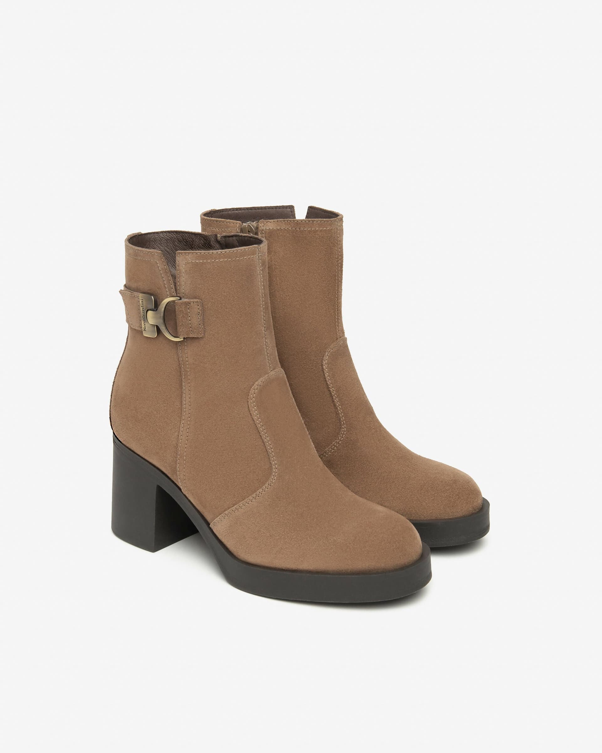 Nero Giardini Donna Stivaletti in Suede I513892D in Stivali Cantali Calzature - Randazzo, commercioVirtuoso.it