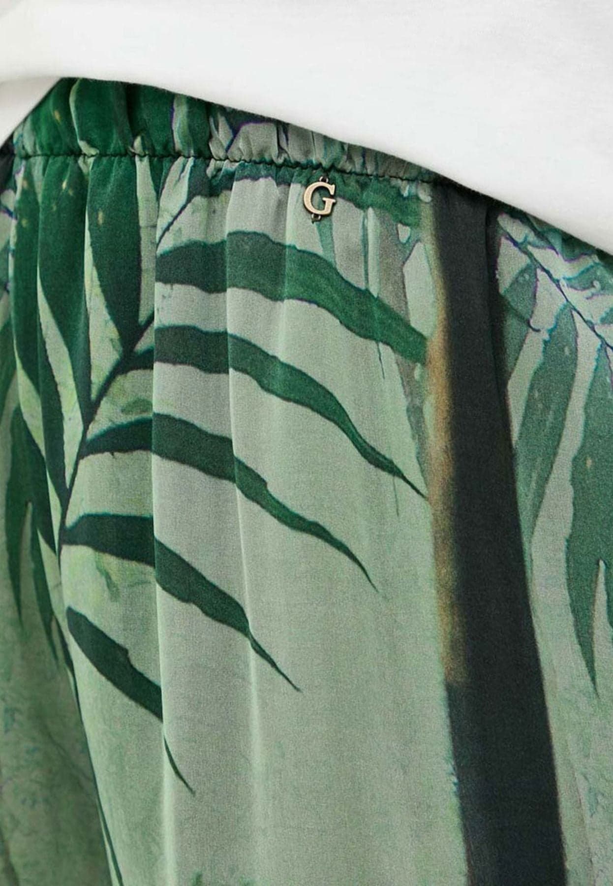 GUESS PANTALONE ROXAN WIDE LEG PANT da donna in Pantaloni Drestige - Casamassima, commercioVirtuoso.it
