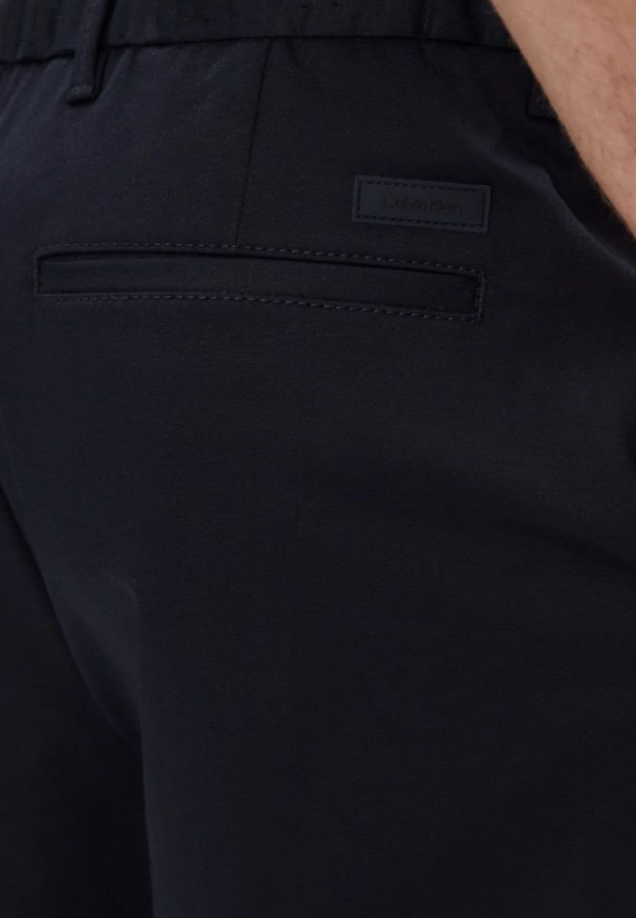 calvin klein PANTALONCINO SATEEN STRETCH REGULAR STRAIGHT da uomo in Pantaloncini Drestige - Casamassima, commercioVirtuoso.it