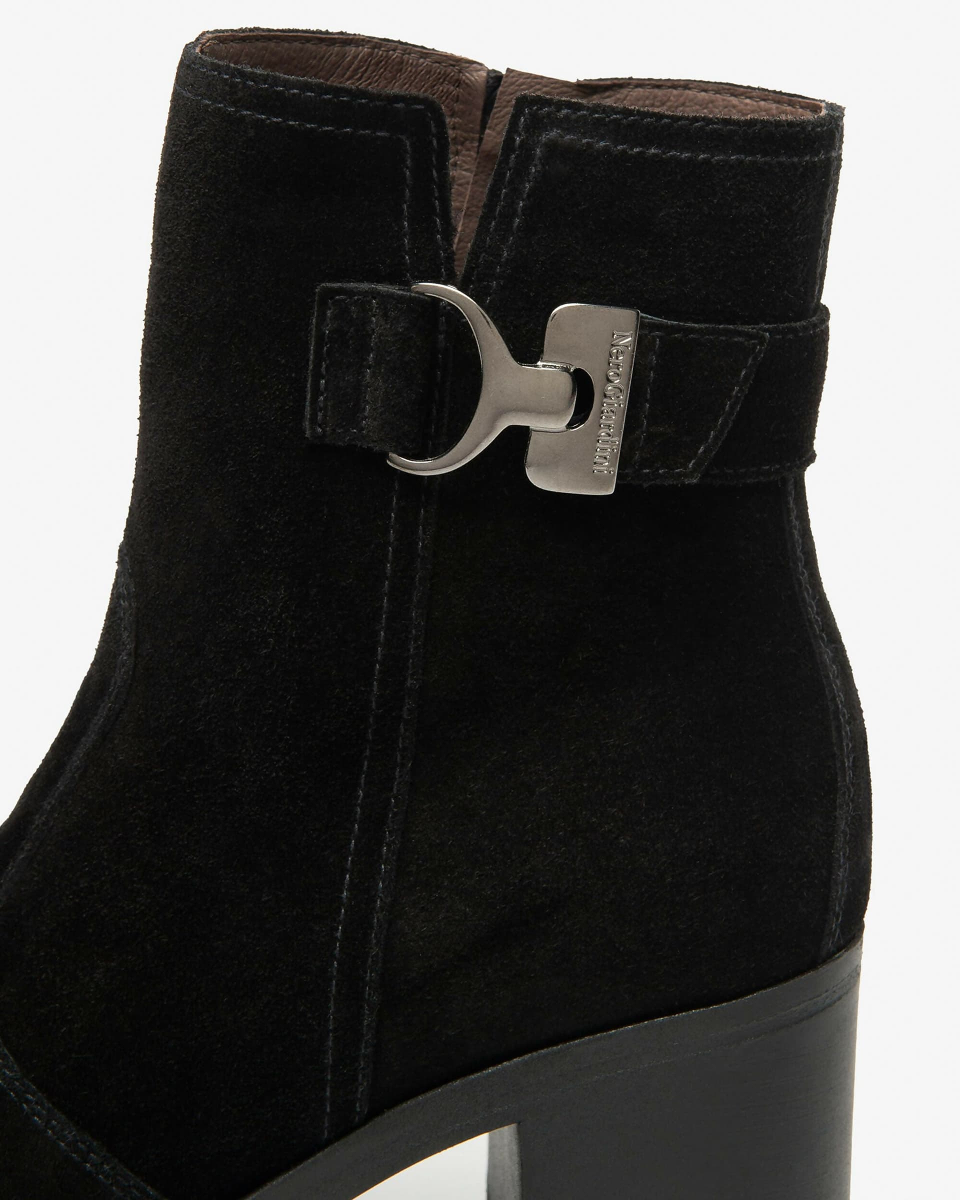 Nero Giardini Donna Stivaletti in Suede I513892D in Stivali Cantali Calzature - Randazzo, commercioVirtuoso.it