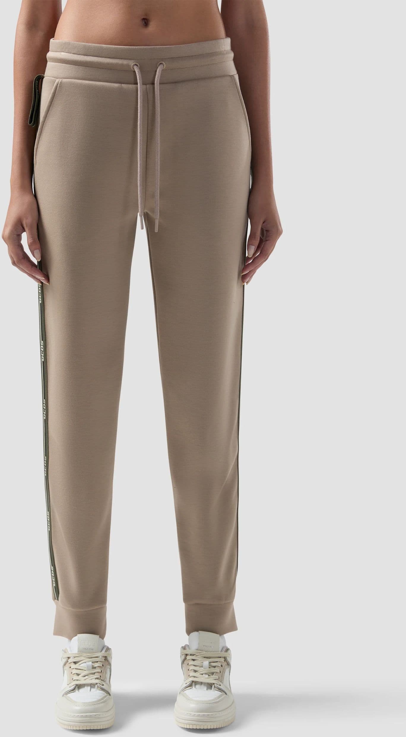 GCDS PANTALONE LOGO TAPE SCOUBA JOGGERS da donna in Pantaloni sportivi Drestige - Casamassima, commercioVirtuoso.it