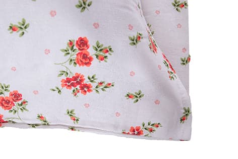 Completo letto lenzuola in cotone made in italy FIORELLINI ROSSI in Set di lenzuola e federe Vanita di raso - Sesto San Giovanni, commercioVirtuoso.it