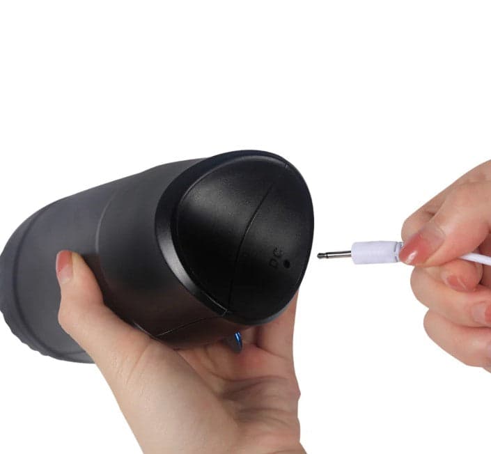 Juicyl Amour Renee Cup Masturbatore Vibrante – Ricaricabile USB, 7 Modalità Vibrazione, Soft-TPE, Impermeabile, 16 cm Compatto in prodotto Erosdom - Palmi, commercioVirtuoso.it