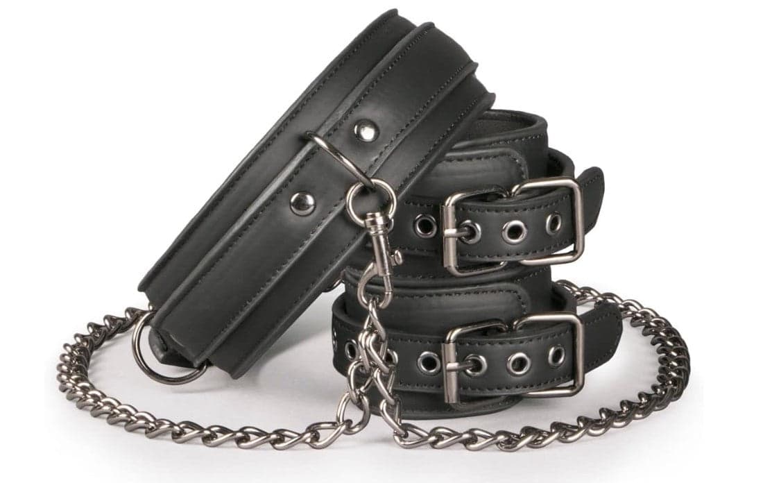 Bondage collare e polsiere pelle EasyToys Fetish Collection nero fetish BDSM in prodotto Erosdom - Palmi, commercioVirtuoso.it